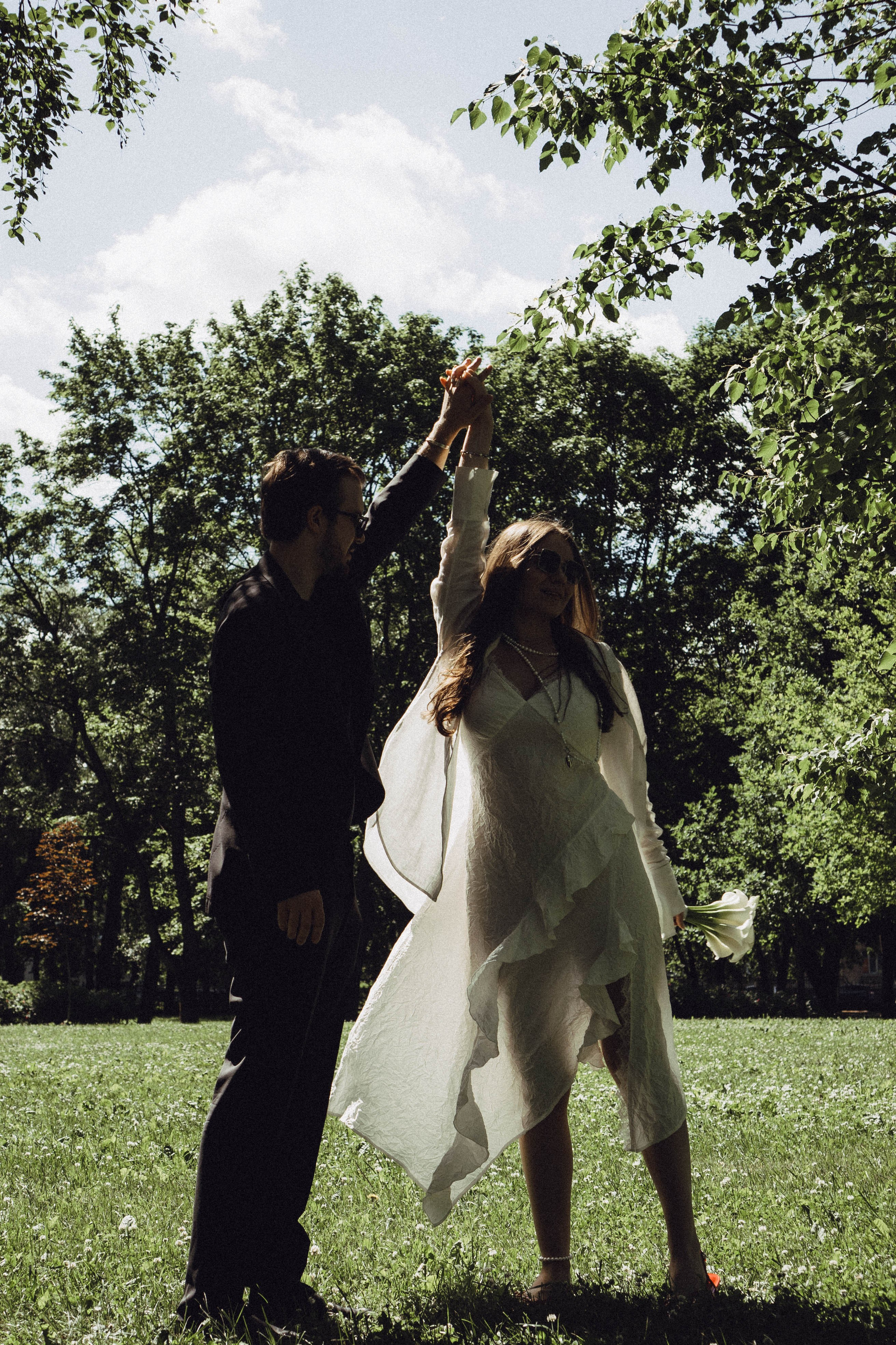 СВАДЕБНАЯ СЬЕМКА В ПАРКЕ ПОБЕДЫ И ПРОГУЛКА ПО МОСКОВСКОМУ ПРОСПЕКТУ. Профессиональный фотограф, Санкт-Петербург — Виктория Богомолова