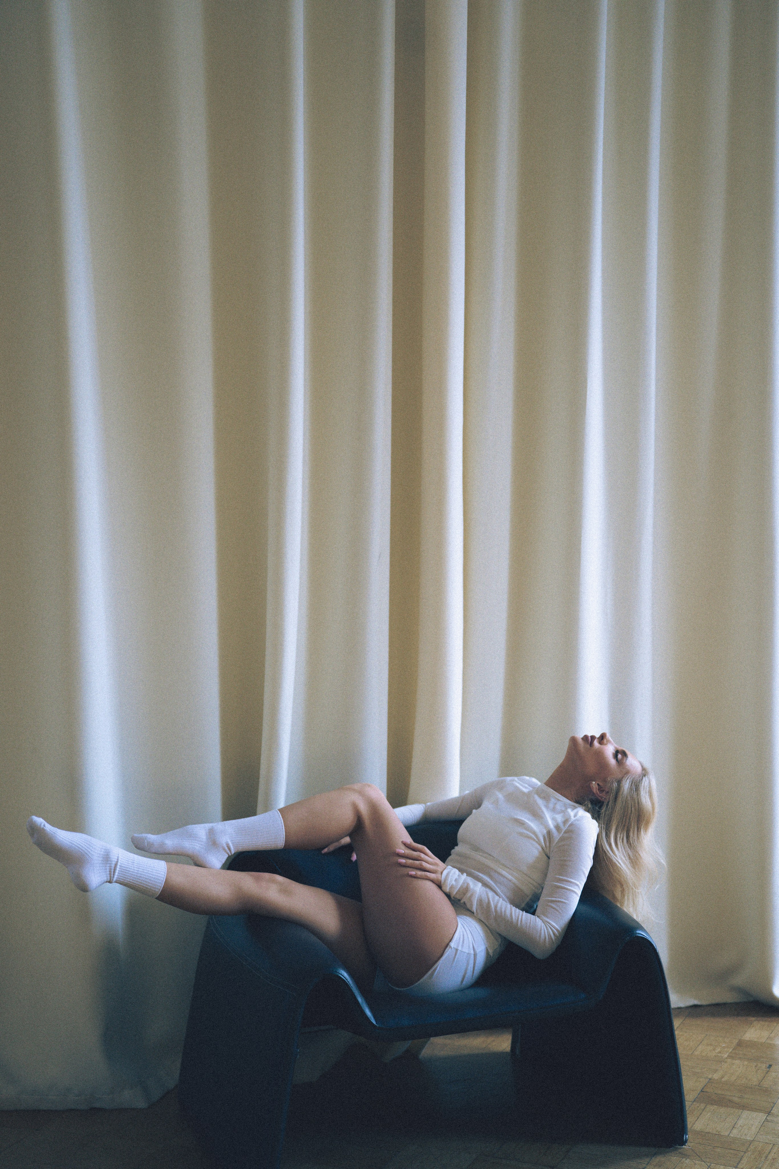 МИНИМАЛИЗМ В СТУДИИ НА ЧЕРНЫШЕВСКОЙ В СТУДИИ С БАЛКОНОМ. Профессиональный фотограф, Санкт-Петербург — Виктория Богомолова