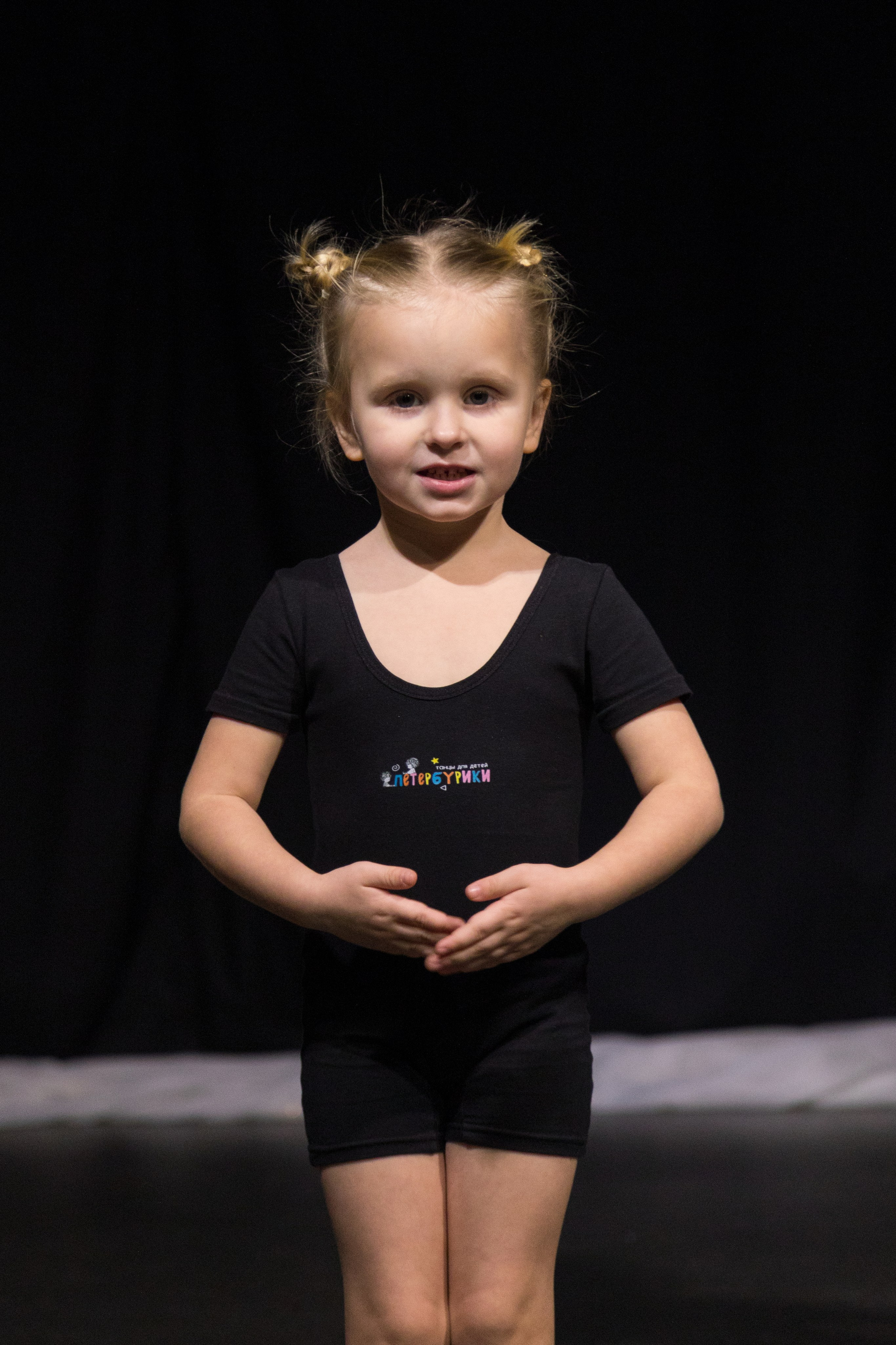 Отчетный танцевальный концерт детей 2-7 лет. Детский и контент фотограф Надя Волкова Санкт-Петербург