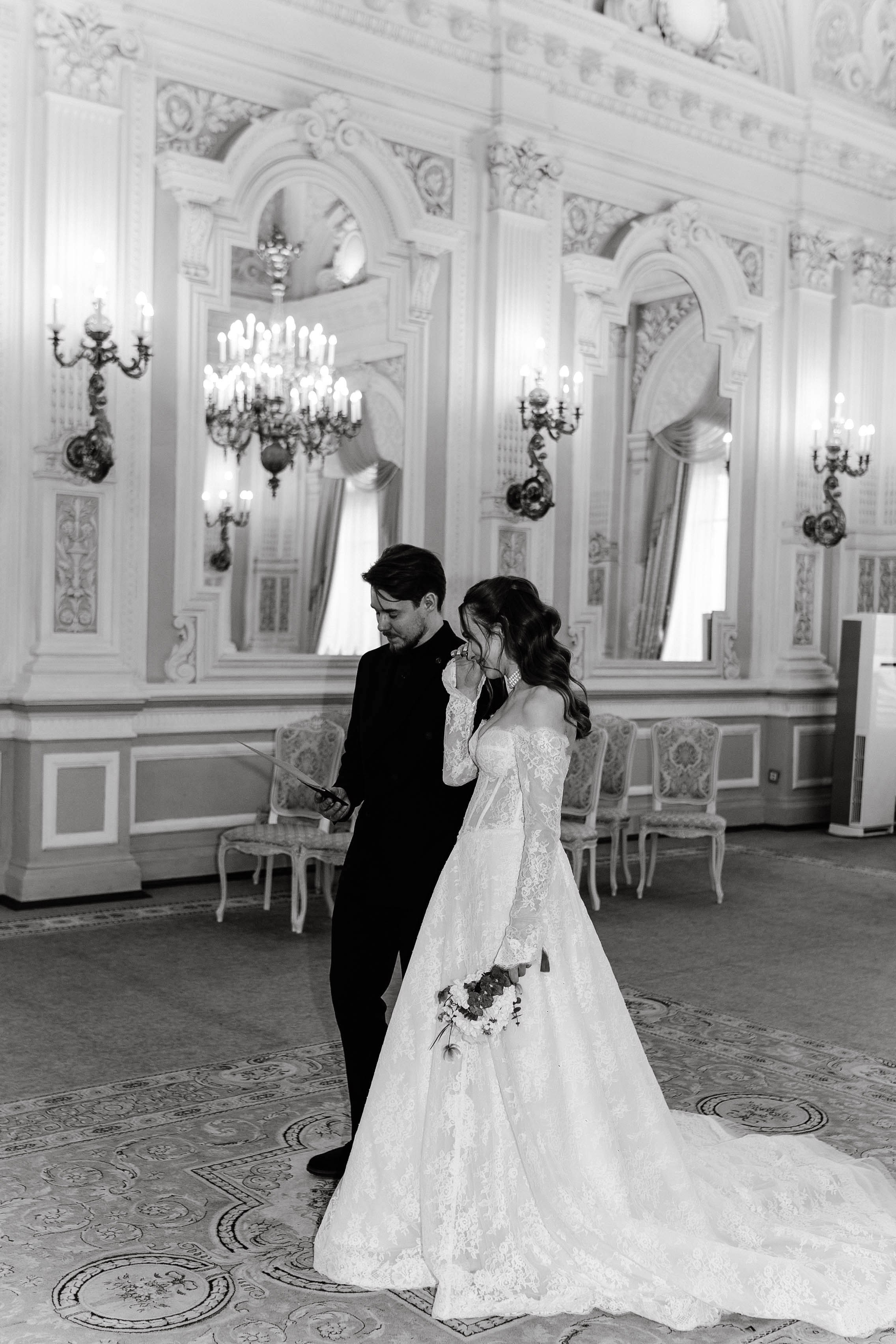 Ольга и Глеб / прогулка и загс. Фотограф Veronika Potaseva