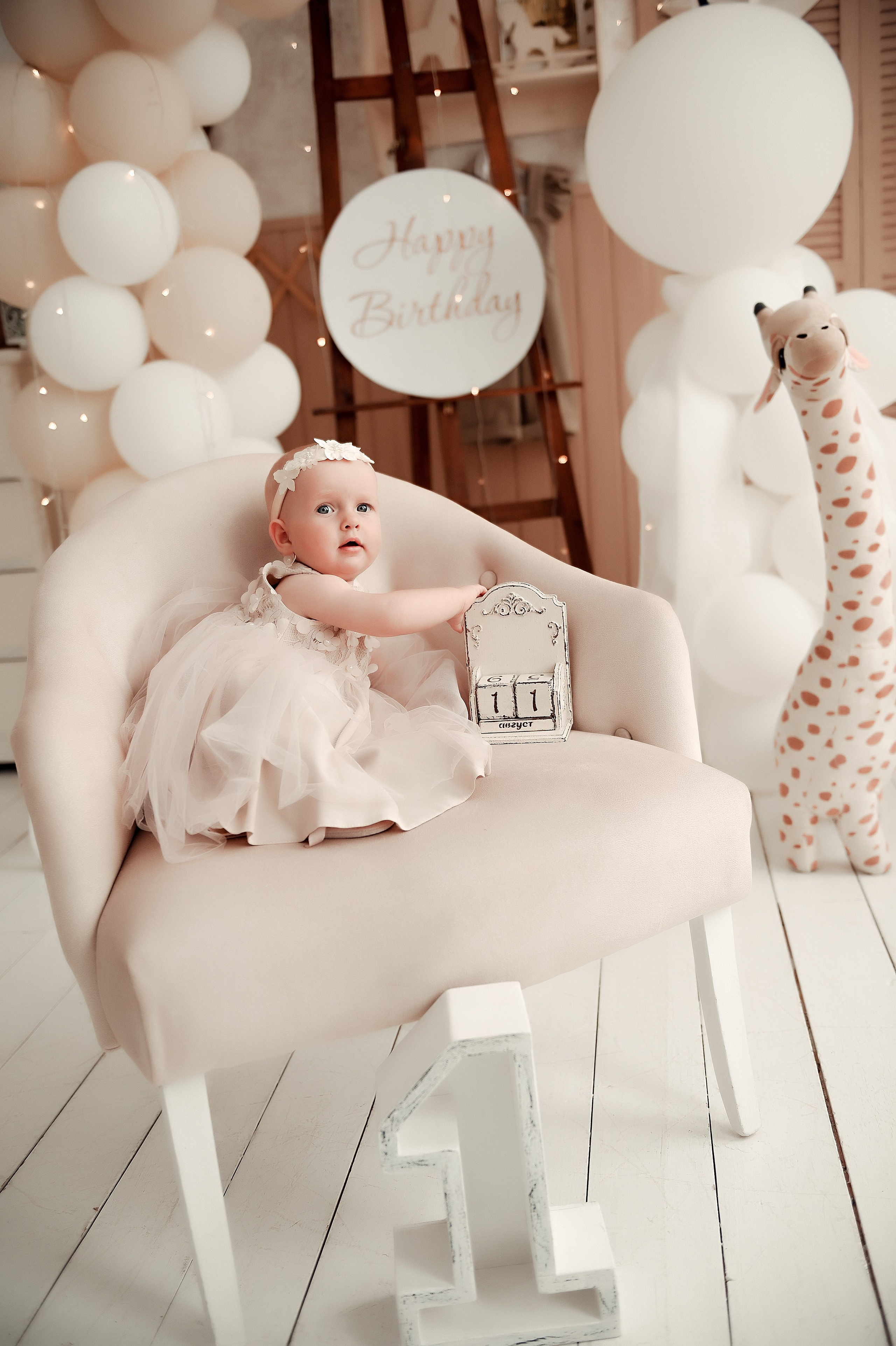 Семейная на 1 годик. Свадебный, семейный, детский, контент фотограф в Омске Максим Ильин