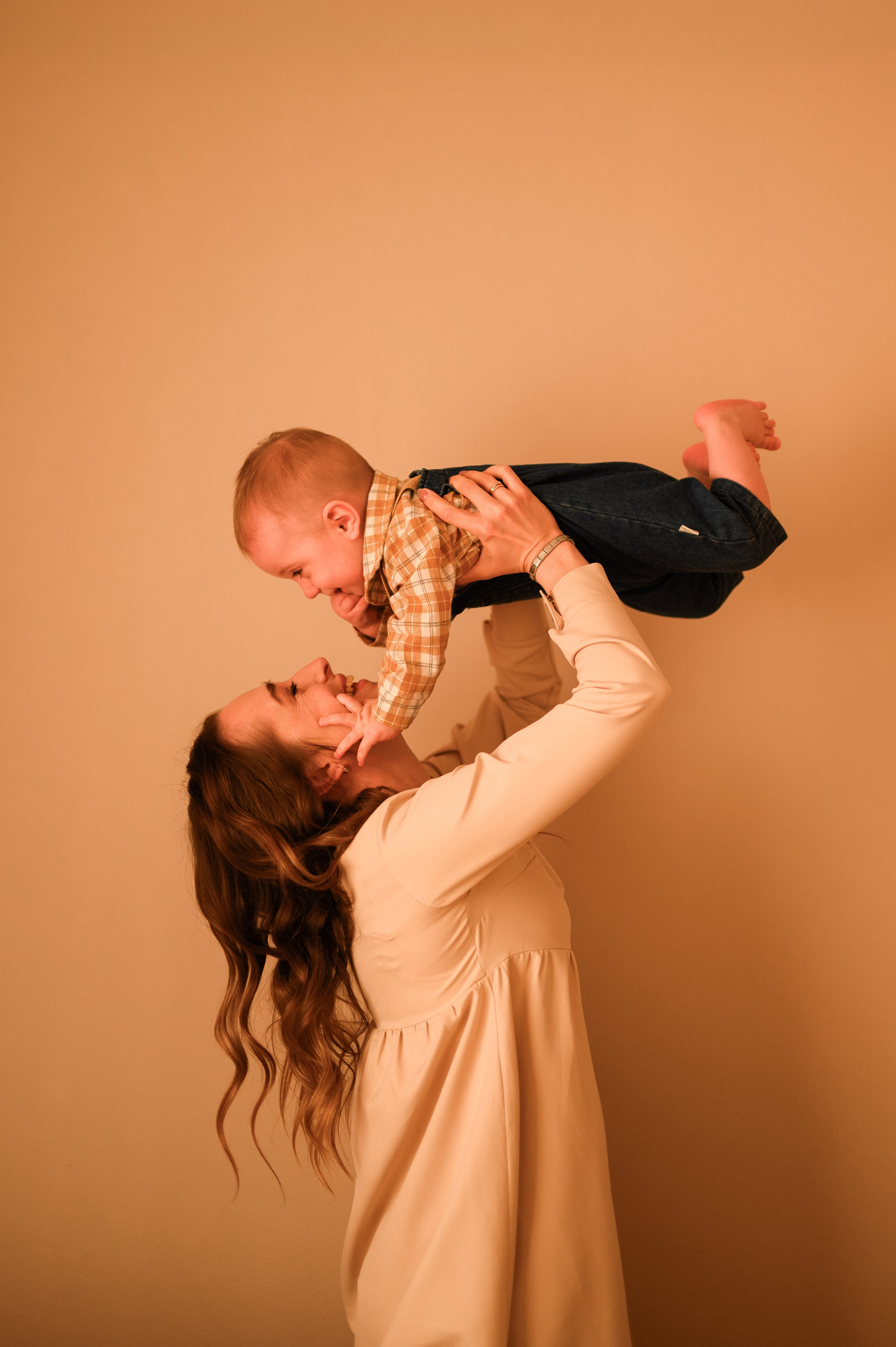 Съемка годика, годовасие, фотосессия в день рождения. НЬЮБОРН ФОТОСЕССИИ, БЕРЕМЕННОСТЬ, ПОРТРЕТНЫЕ СЕМЕЙНЫЕ ФОТОСЕССИИ  Ногинск Москва ОЛЬГА ВОГЕЛЬ