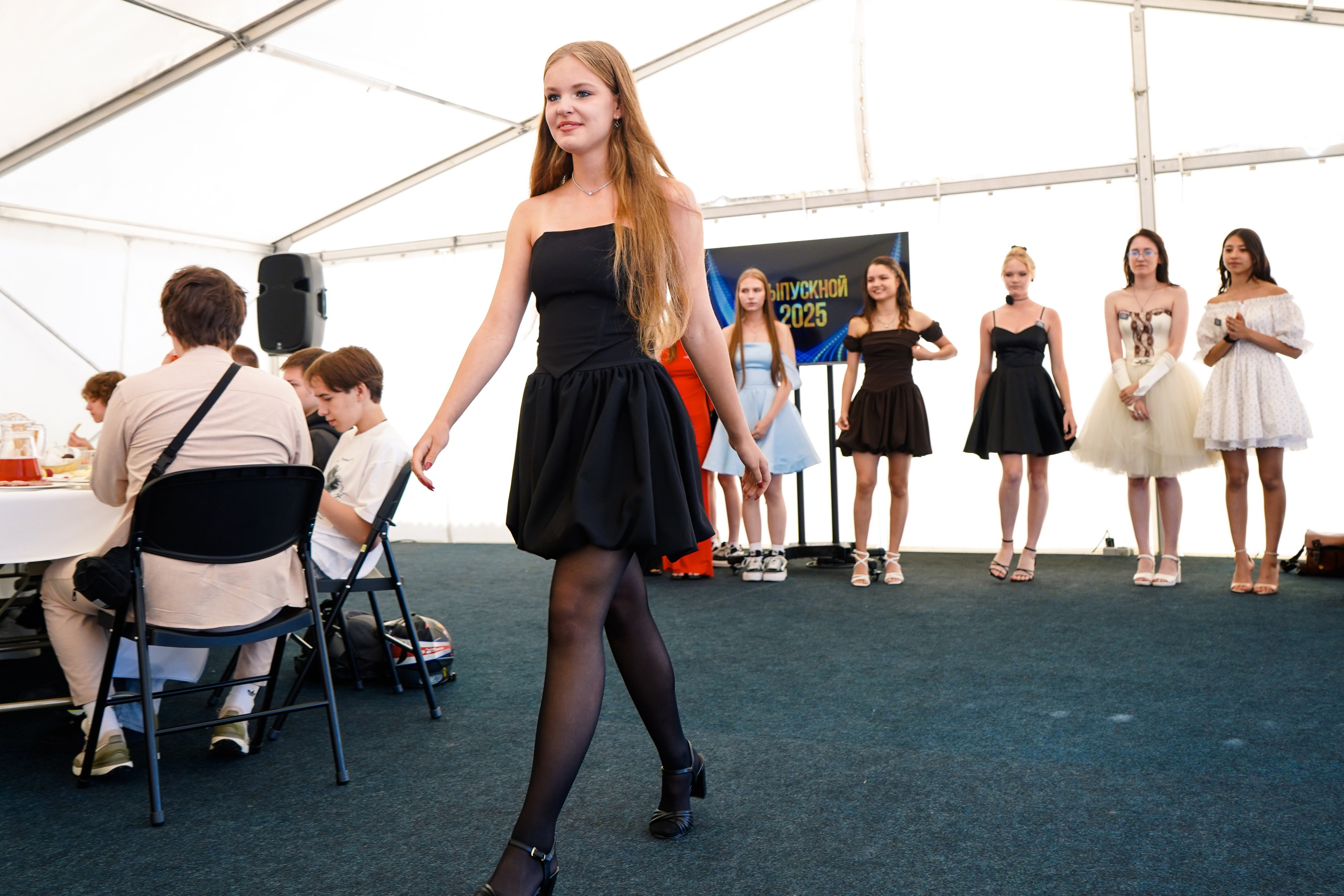 Выпускной 9 класса школа 19 в Коматек. Семейный и портретный фотограф в Екатеринбурге Анна Лобанова