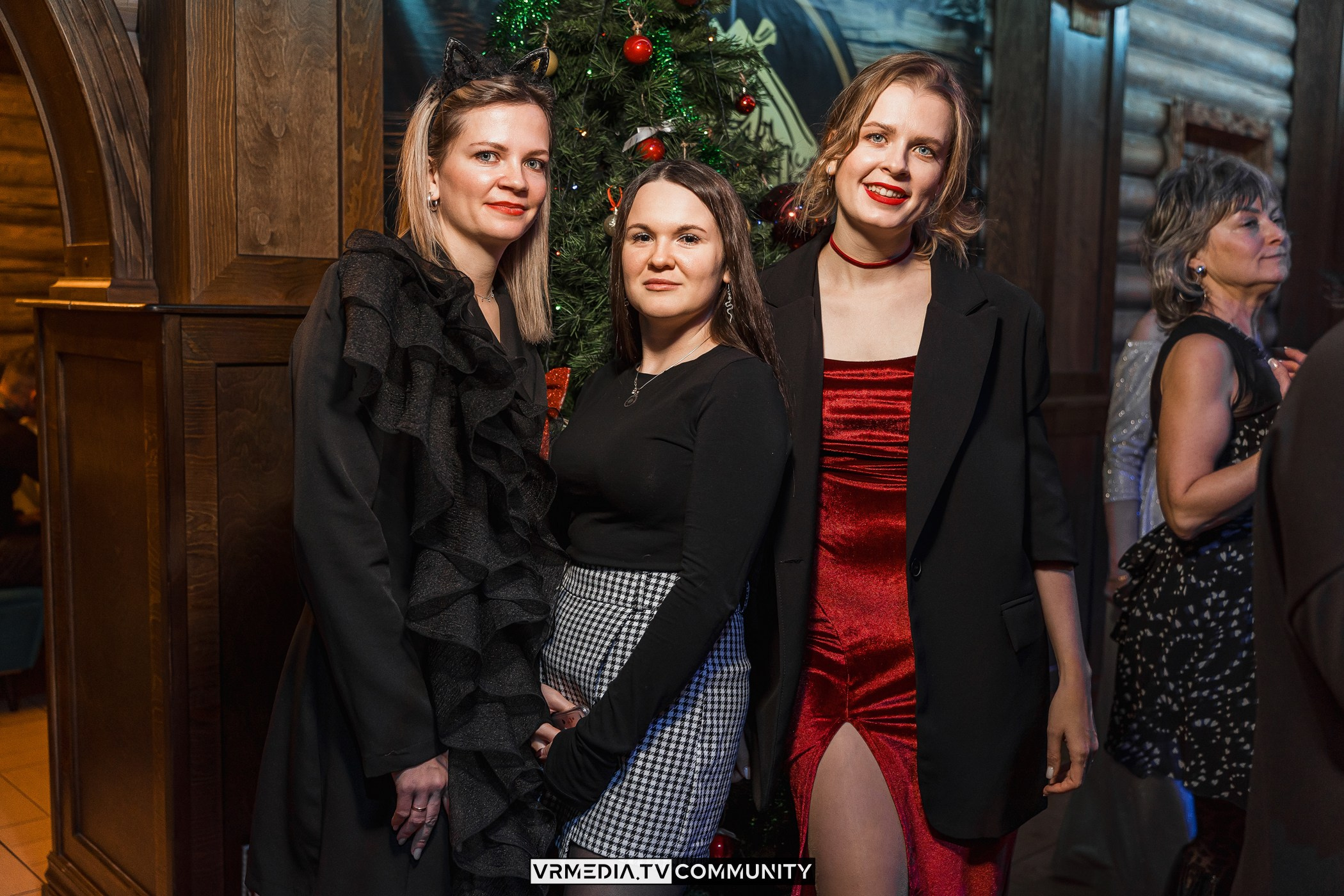 Новогодний вечер у «Петровича»