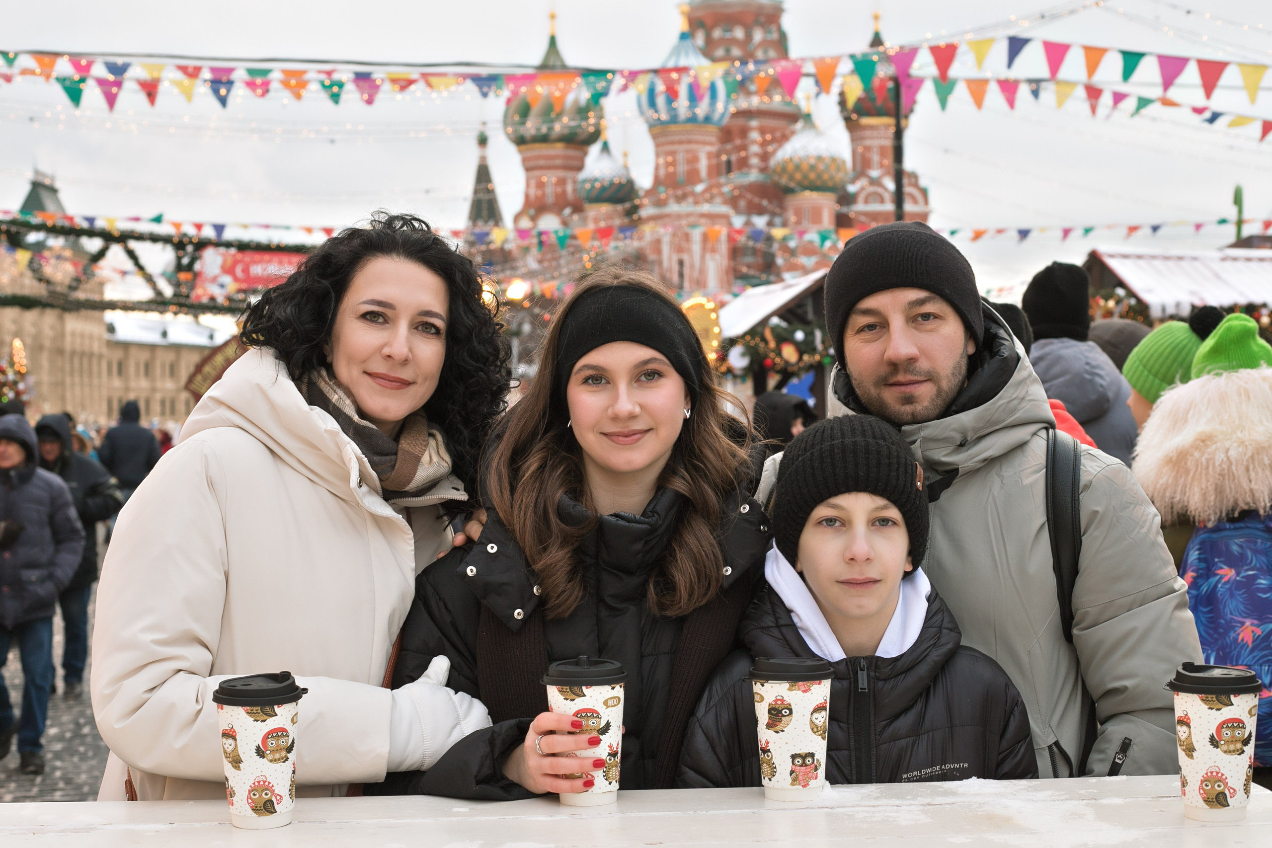 Семейная на улице. Профессиональный фотограф в Москве