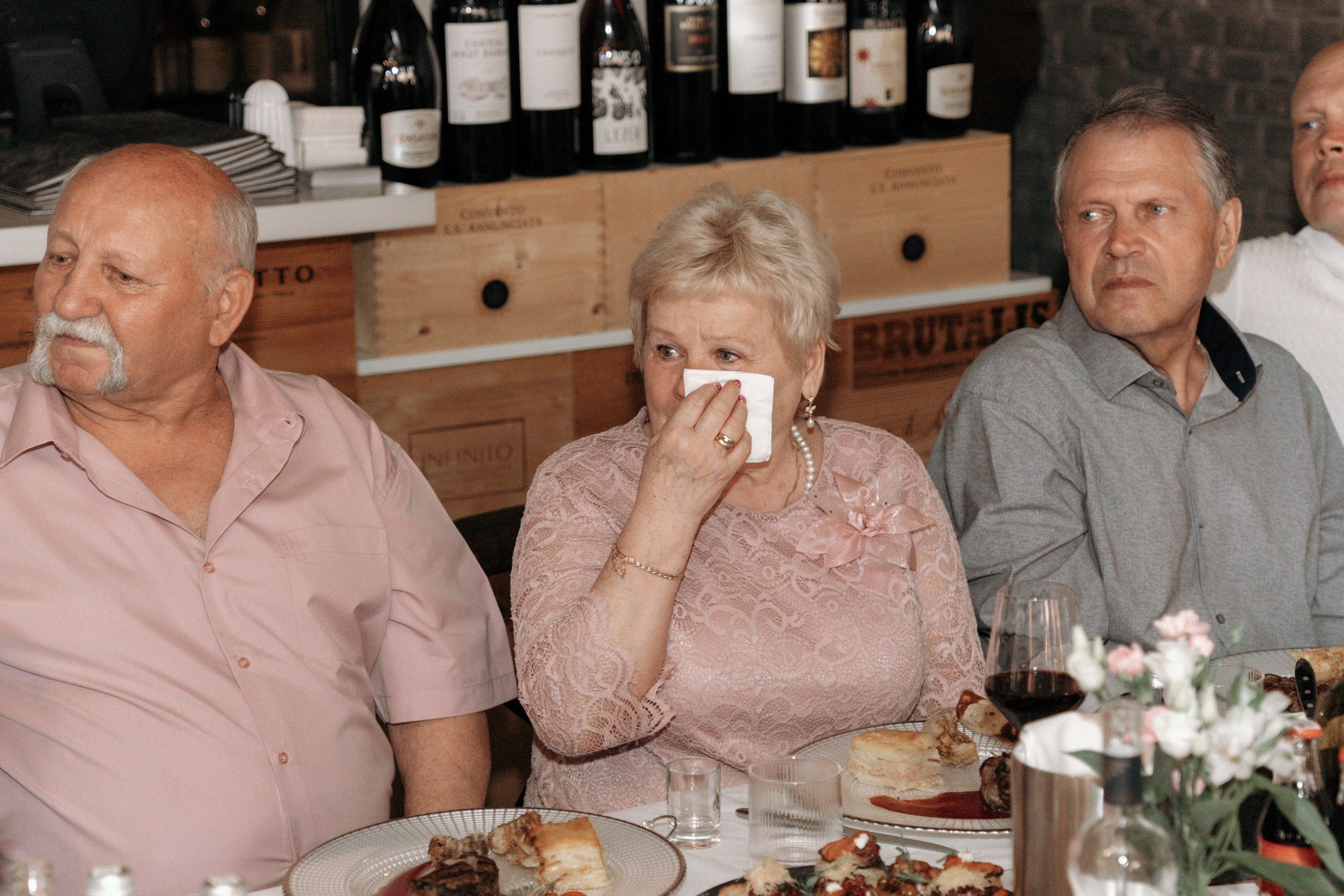 Свадьба Анастасии и Евгения, Картинная галерея, прогулка в лесу. Ресторан «Хлеб и Винотека». Свадебный фотограф в Тамбове Павел Четвертков