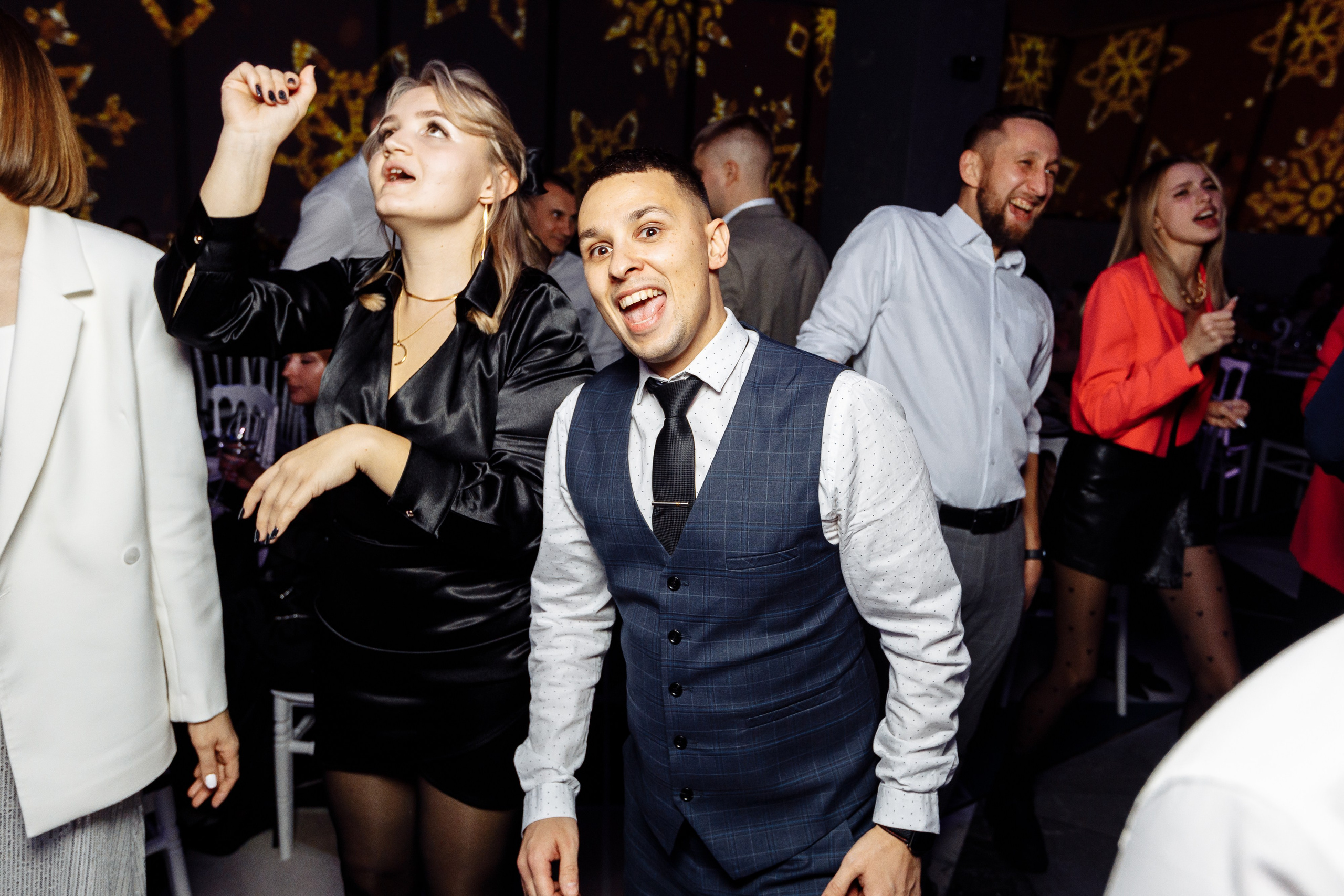 Корпоратив ПолСтраны. Свадебный и портретный фотограф в Королёве Сергей Чихарев