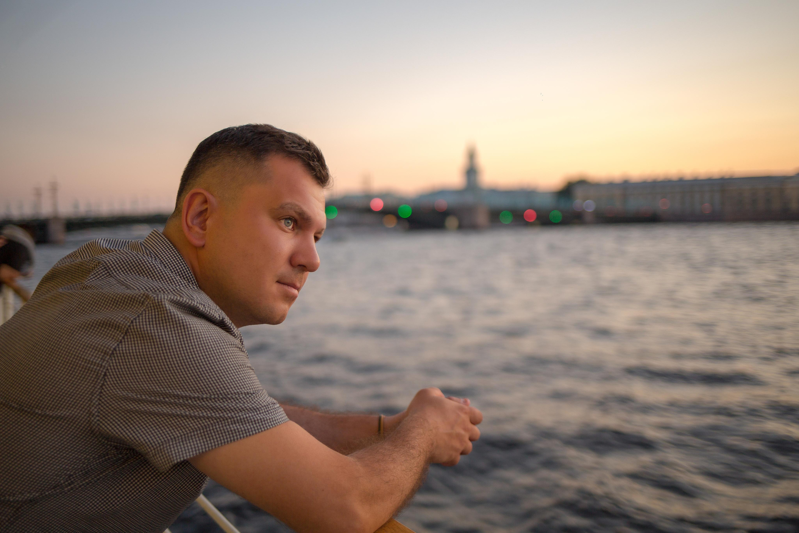 Олег, Локация: Дворцовая набережная, С-Петербург