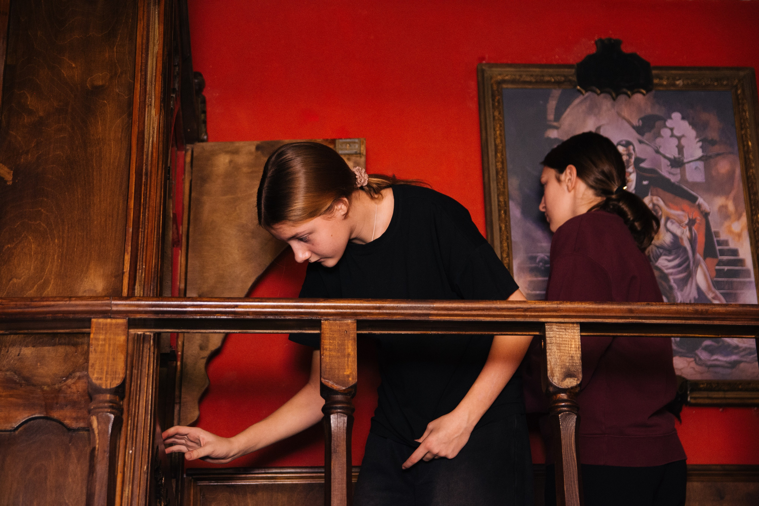 Квесты и праздники в Нелогике. Фотограф в Москве. Индивидуальные и парные съёмки, мероприятия, промо-съёмки для артистов