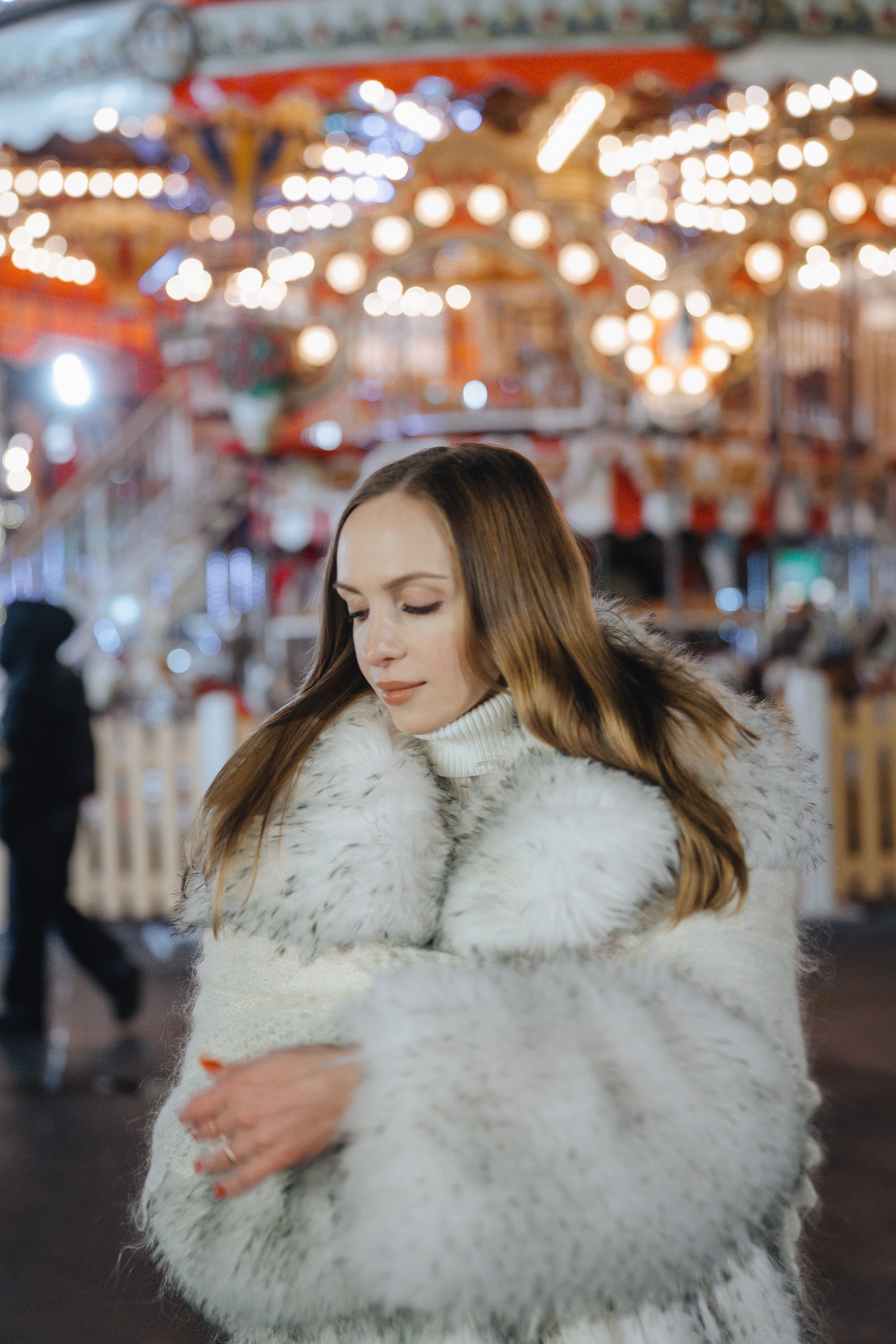 ПРОГУЛКА НА МАНЕЖНОЙ ПЛОЩАДИ ДЛЯ ДЕВУШКИ ПЕРЕД НОВЫМ ГОДОМ (НОВОГОДНЯЯ ФОТОСЕССИИЯ НА МАНЕЖНОЙ ПЛОЩАДИ). Профессиональный фотограф, Санкт-Петербург — Виктория Богомолова