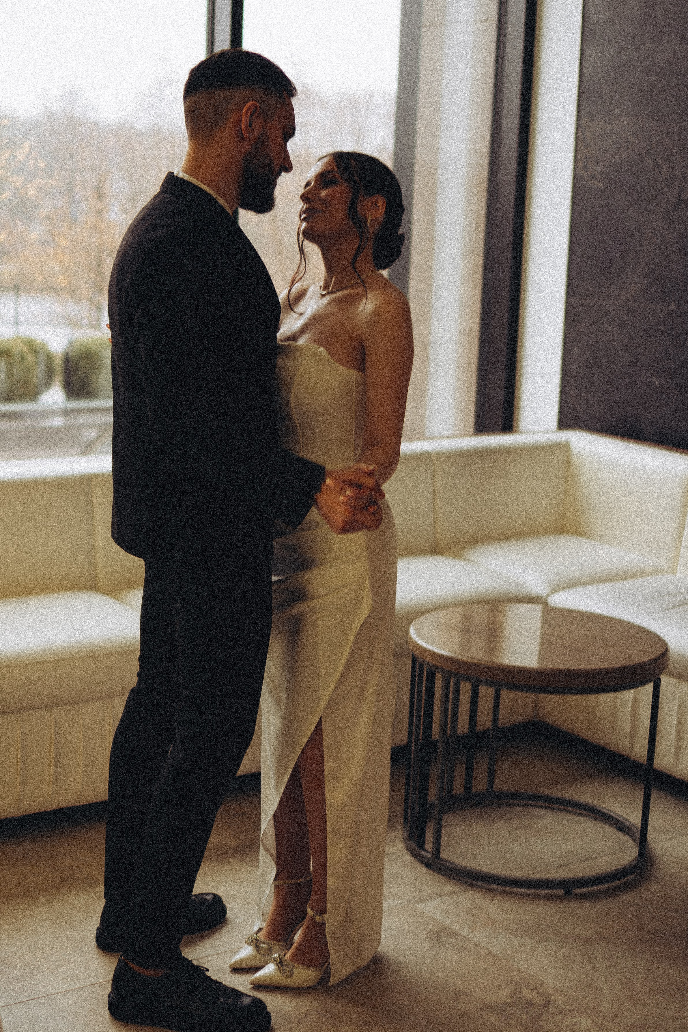 СВАДЕБНАЯ СЬЕМКА СБОРОВ ЖЕНИХА И НЕВЕСТЫ В ОТЕЛЕ И ТАКЖЕ ФОТОСЕССИИЯ В ОТЕЛЕЕ МЕГАПОЛИС БРЯНСК. Профессиональный фотограф, Санкт-Петербург — Виктория Богомолова