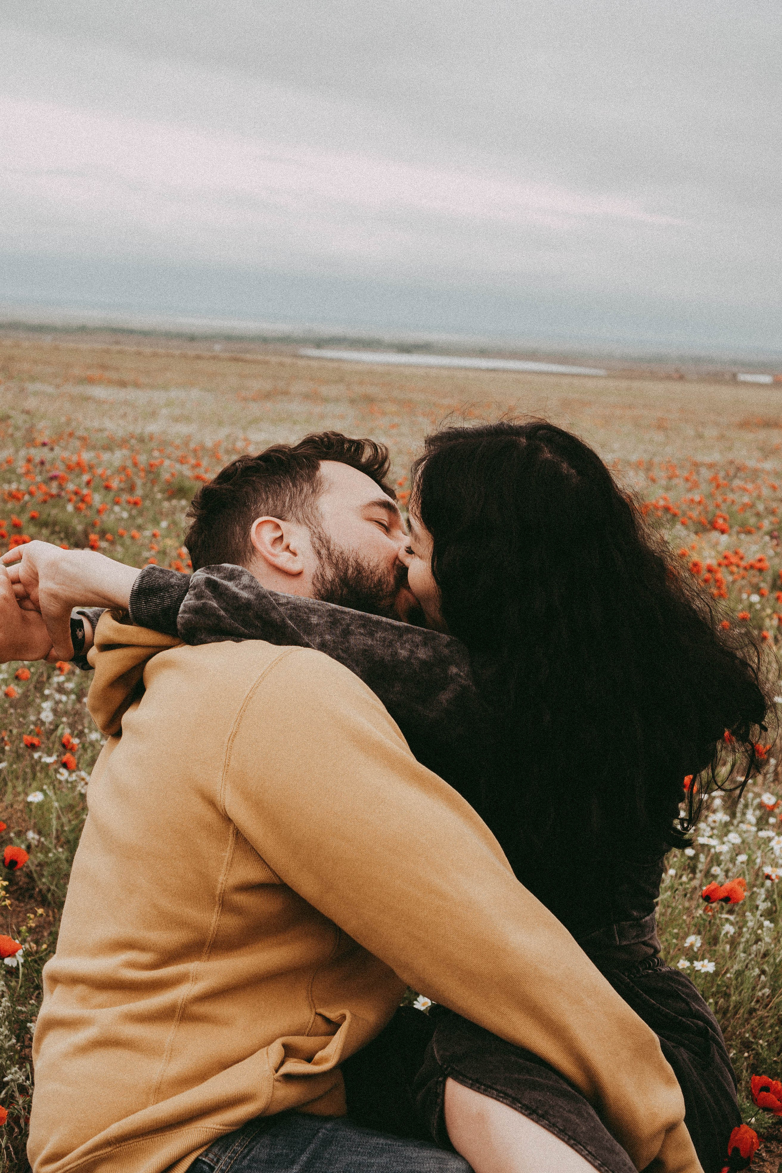 Любовь в маковом поле. Профессиональный фотограф, Санкт-Петербург — Виктория Богомолова
