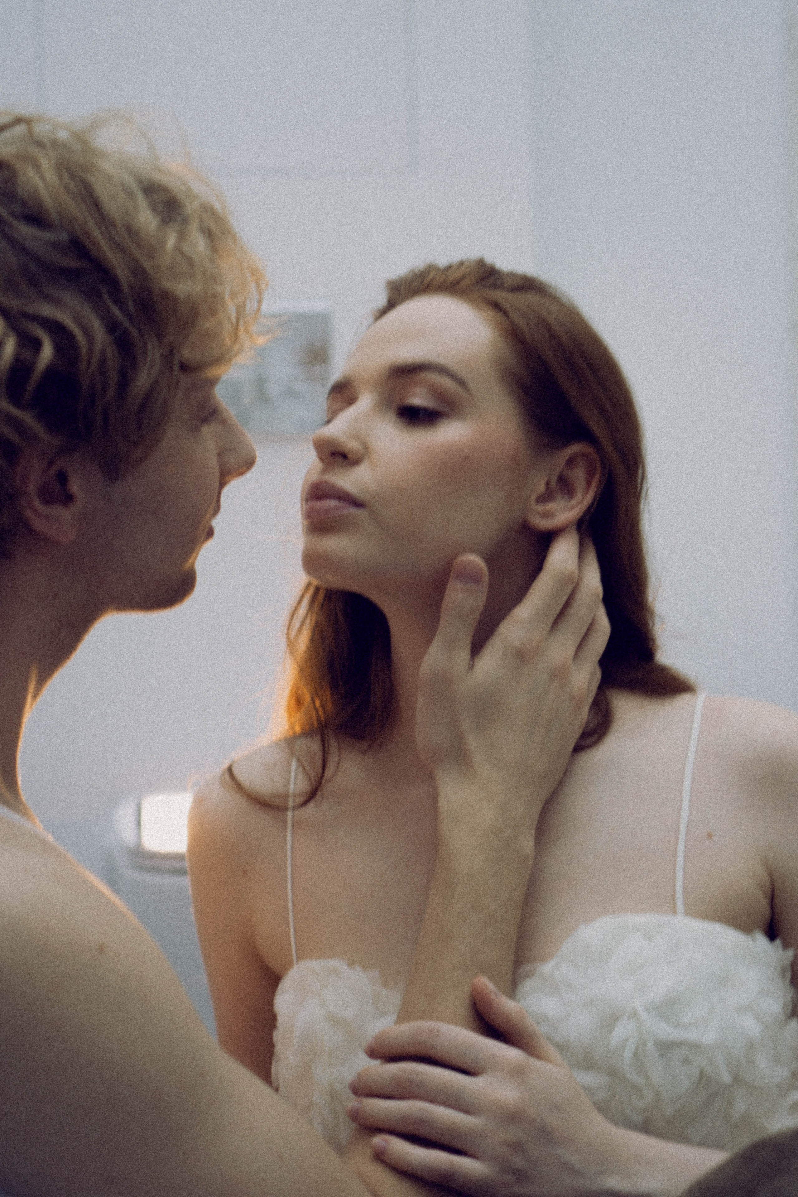 СВАДЕБНАЯ СЬЕМКА В ОТЕЛЕ. СБОРЫ ЖЕНИХА И НЕВЕСТЫ И ТАКЖЕ ТОР И ПОДГОТОВКА К ПРОГУЛКЕ. Профессиональный фотограф, Санкт-Петербург — Виктория Богомолова