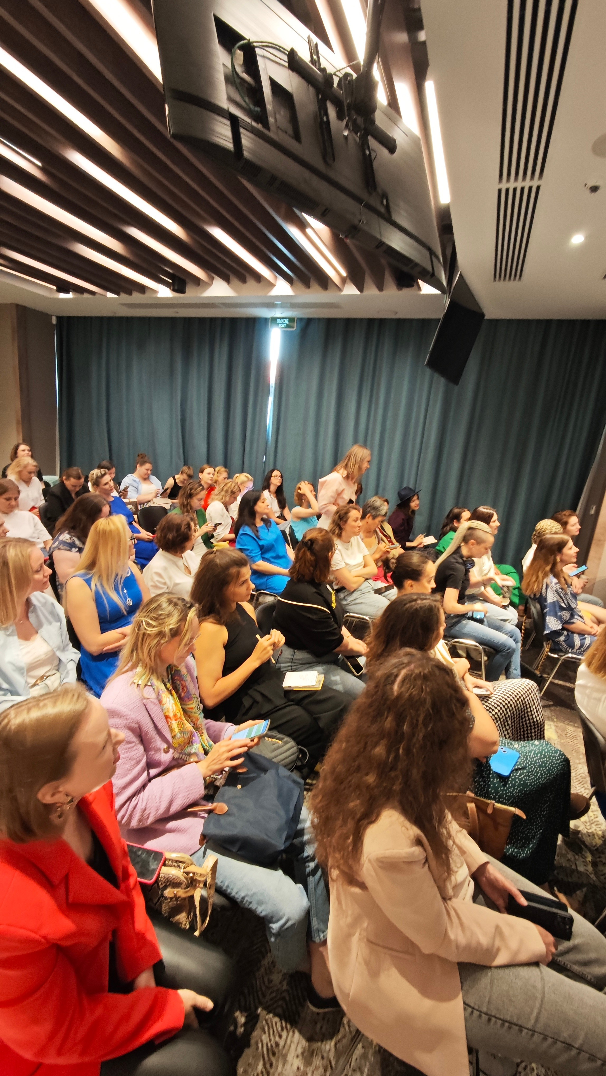 Встречи оффлайн/нетворкинг. Контент фотограф в Москве Кати Федотова