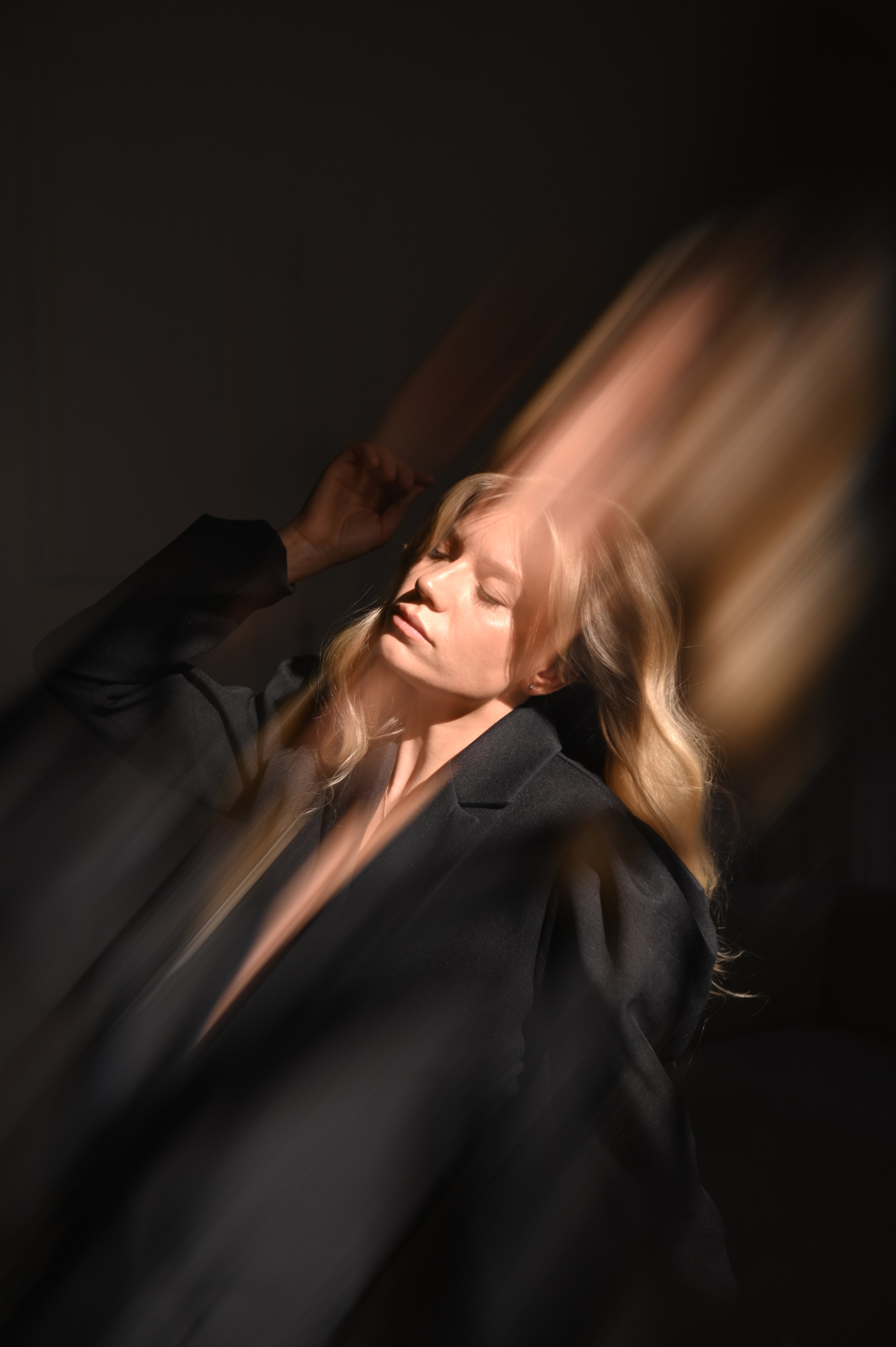 Женский портрет в студии. Семейный и детский фотограф в Москве Анна Оськина