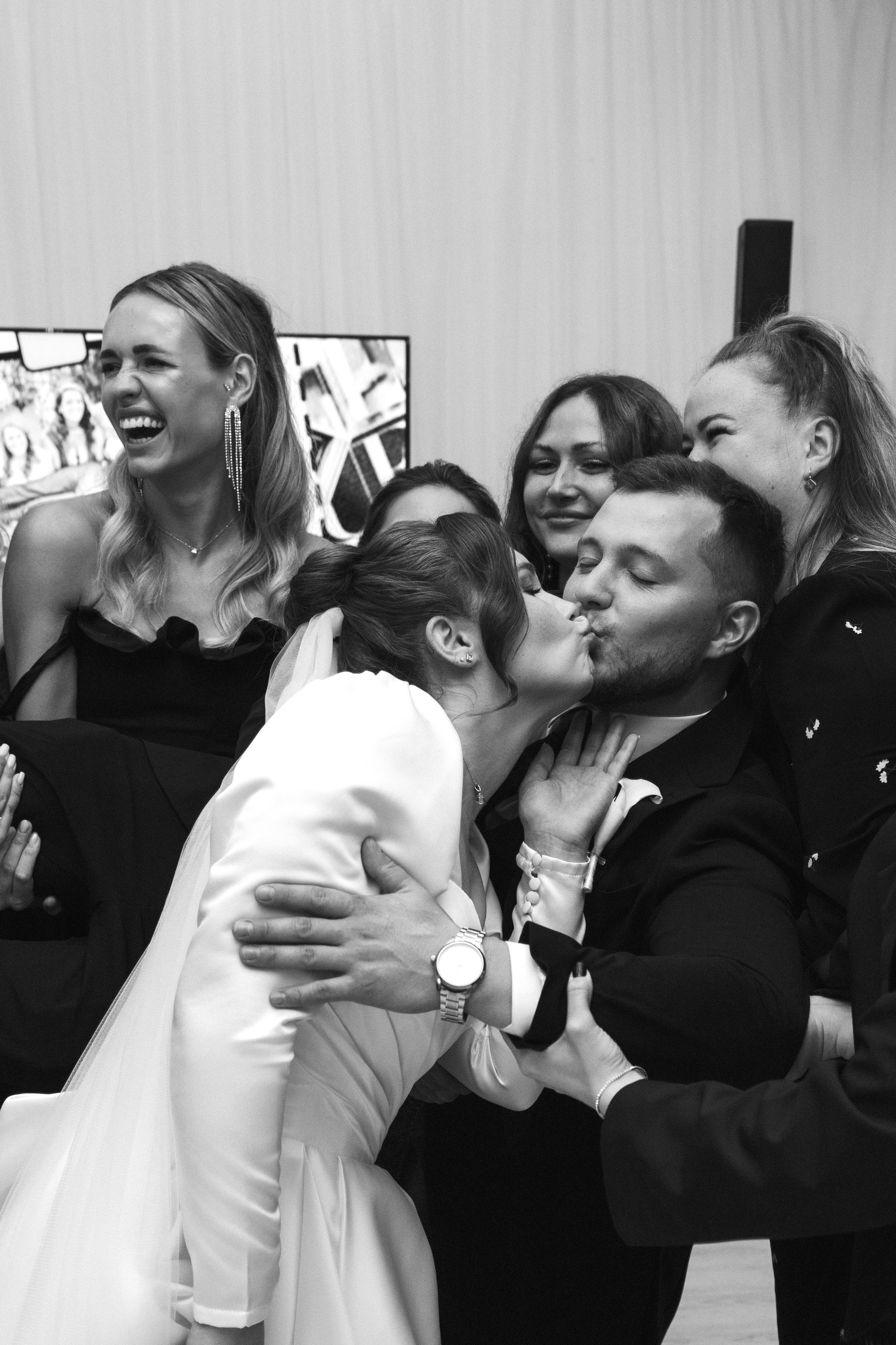 Любовь, том ям и total black. Свадебный и портретный фотограф в Москве Анастасия Тихомирова