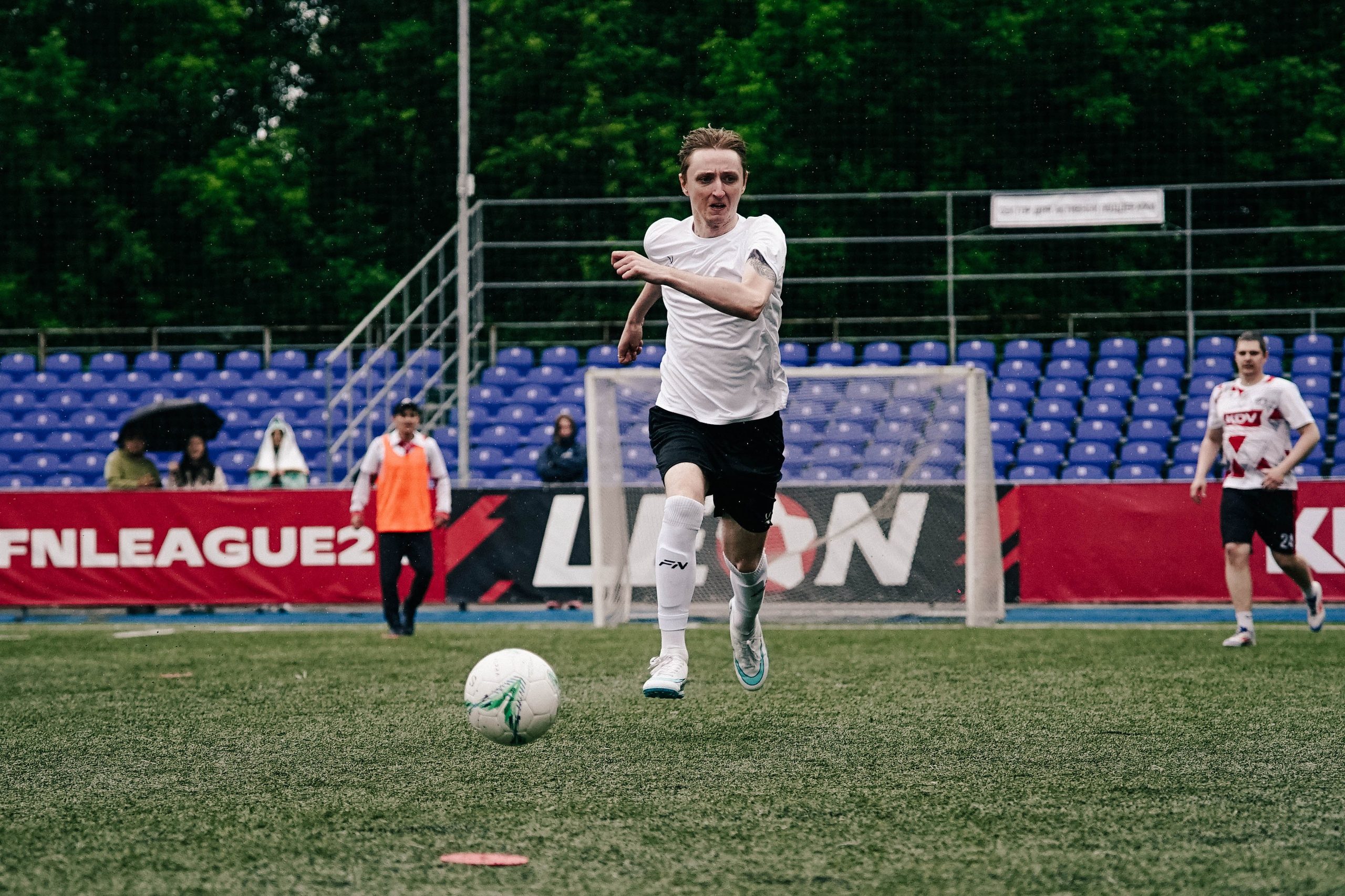 SPORT SHOOTS. Awes fram