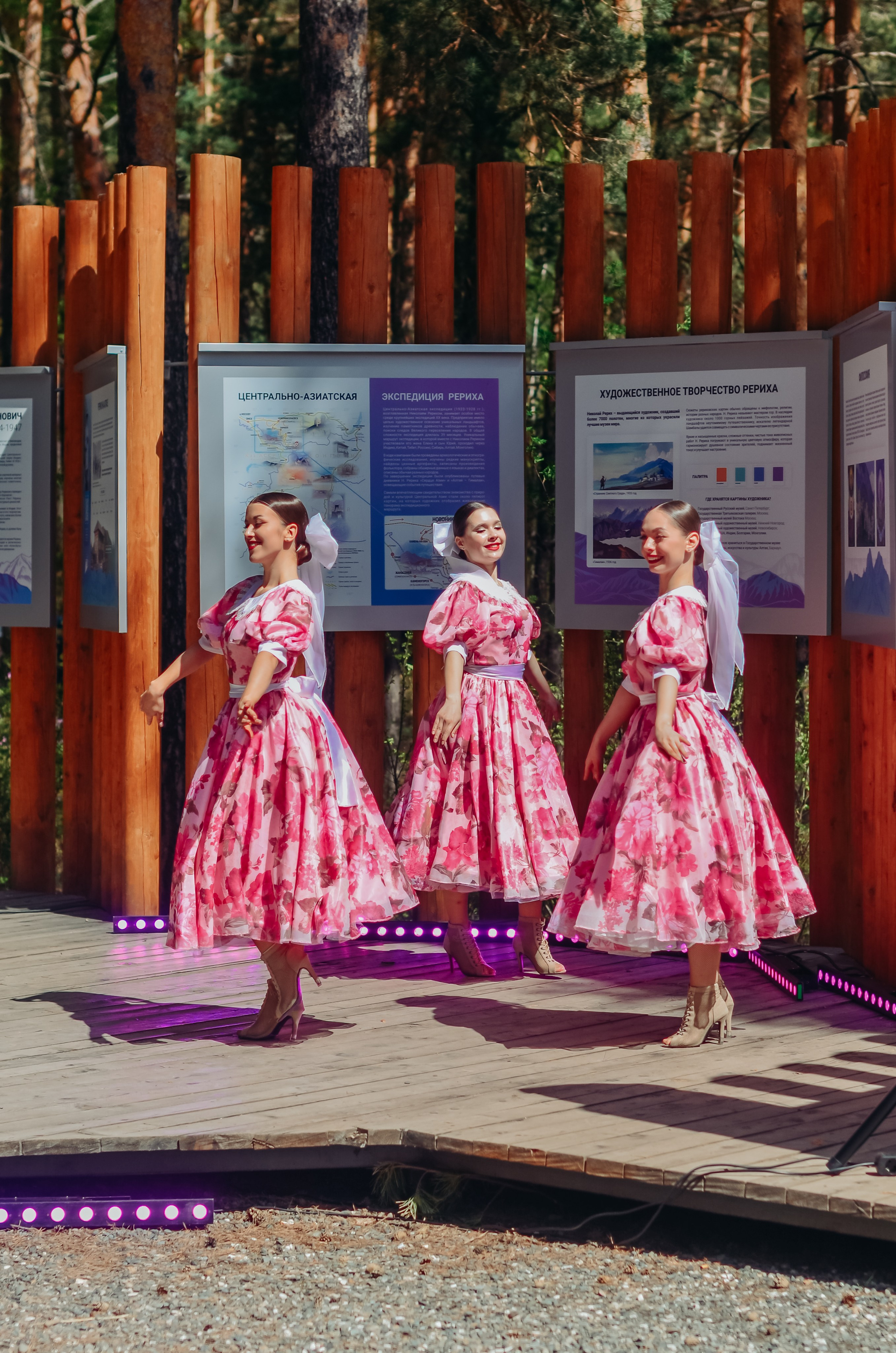 Фестиваль «Цветение Маральника на Алтае 2025». Фоторепортаж. Денисова Аля — фотограф для парных съемок и индивидуальных историй в Барнауле