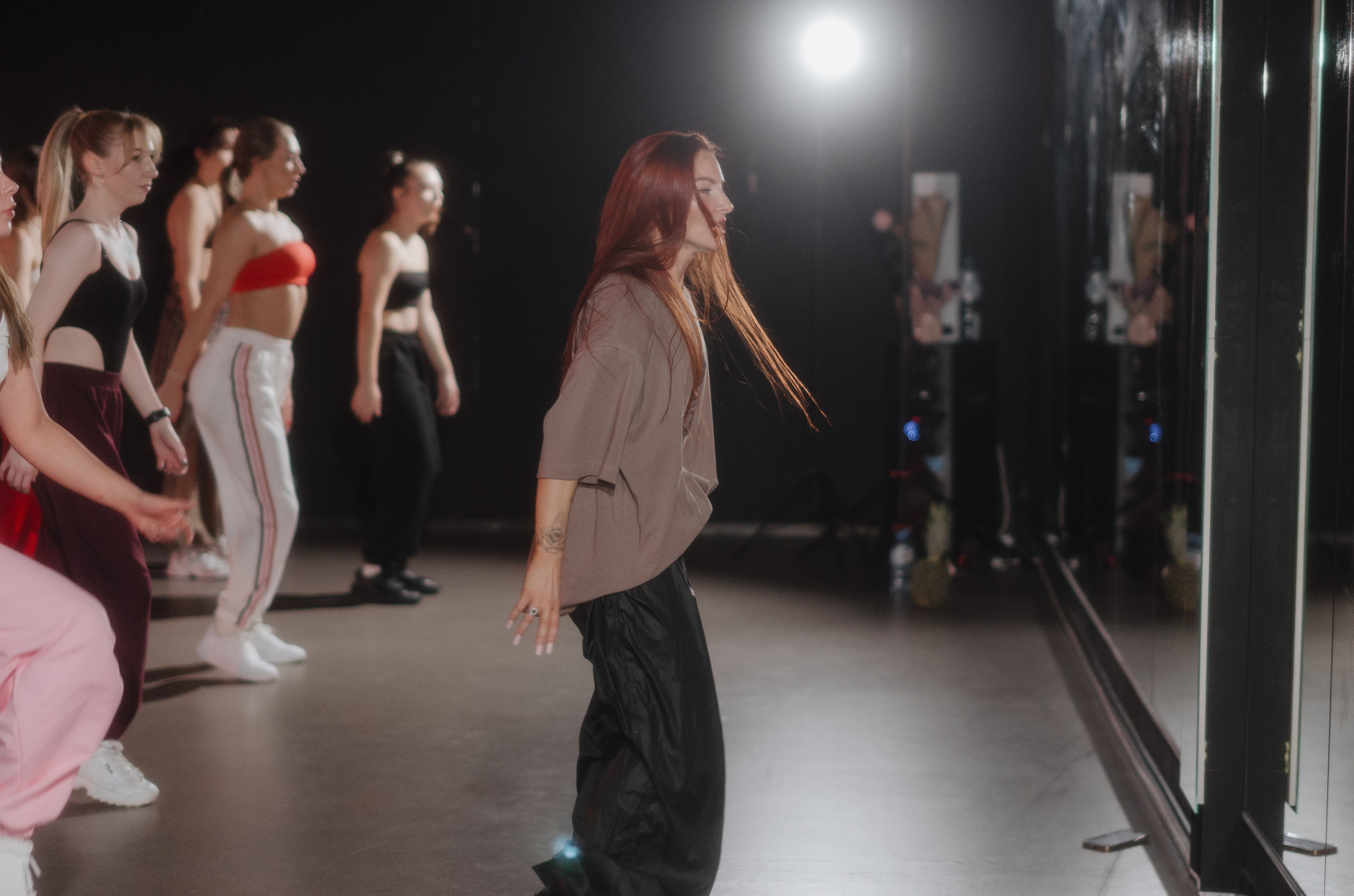 Мастер-классы по High Heels/Girly hip-hop от Оксаны ATTA. Денисова Аля — фотограф для парных съемок и индивидуальных историй в Барнауле