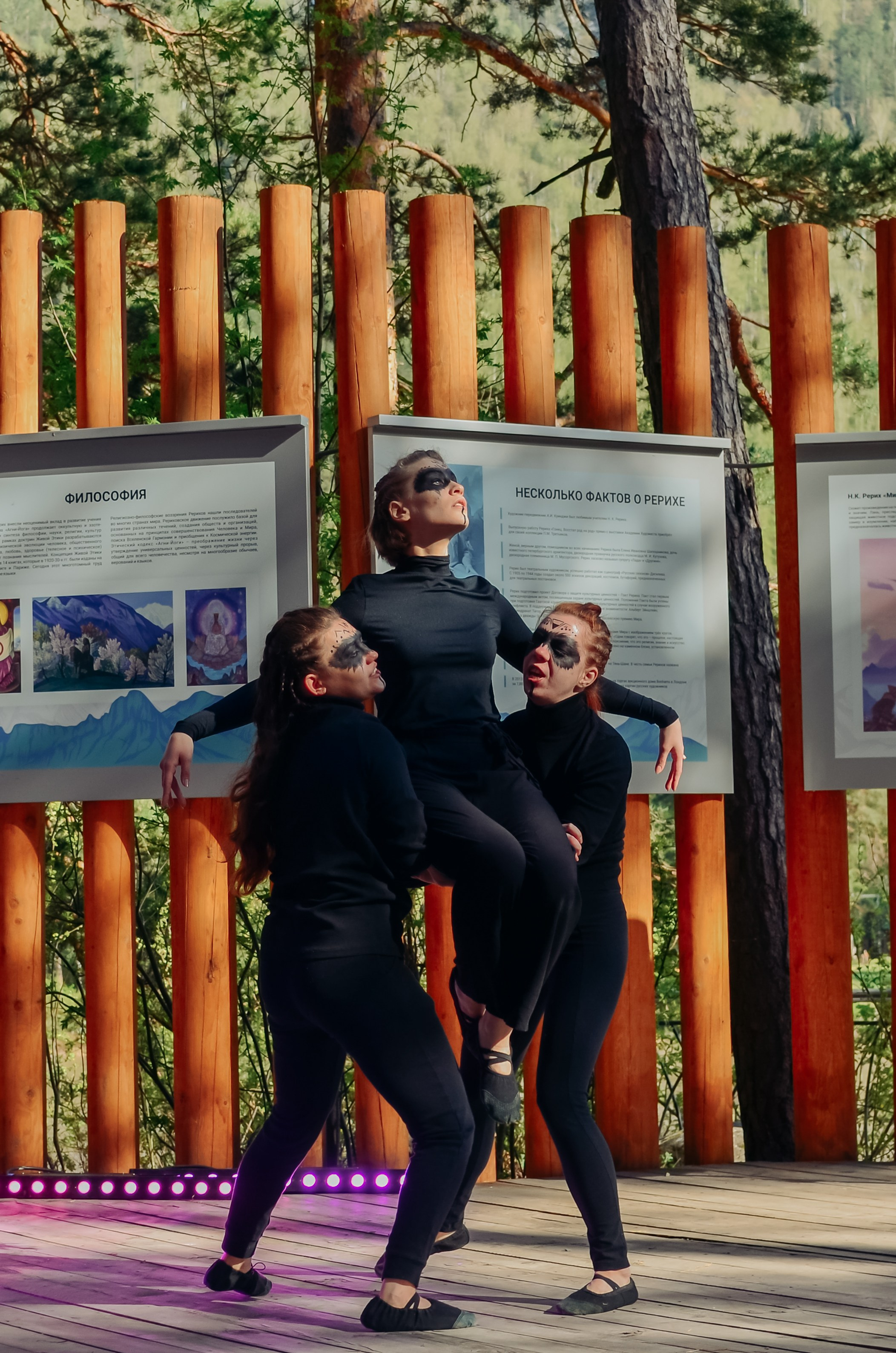 Фестиваль «Цветение Маральника на Алтае 2025». Фоторепортаж. Денисова Аля — фотограф для парных съемок и индивидуальных историй в Барнауле