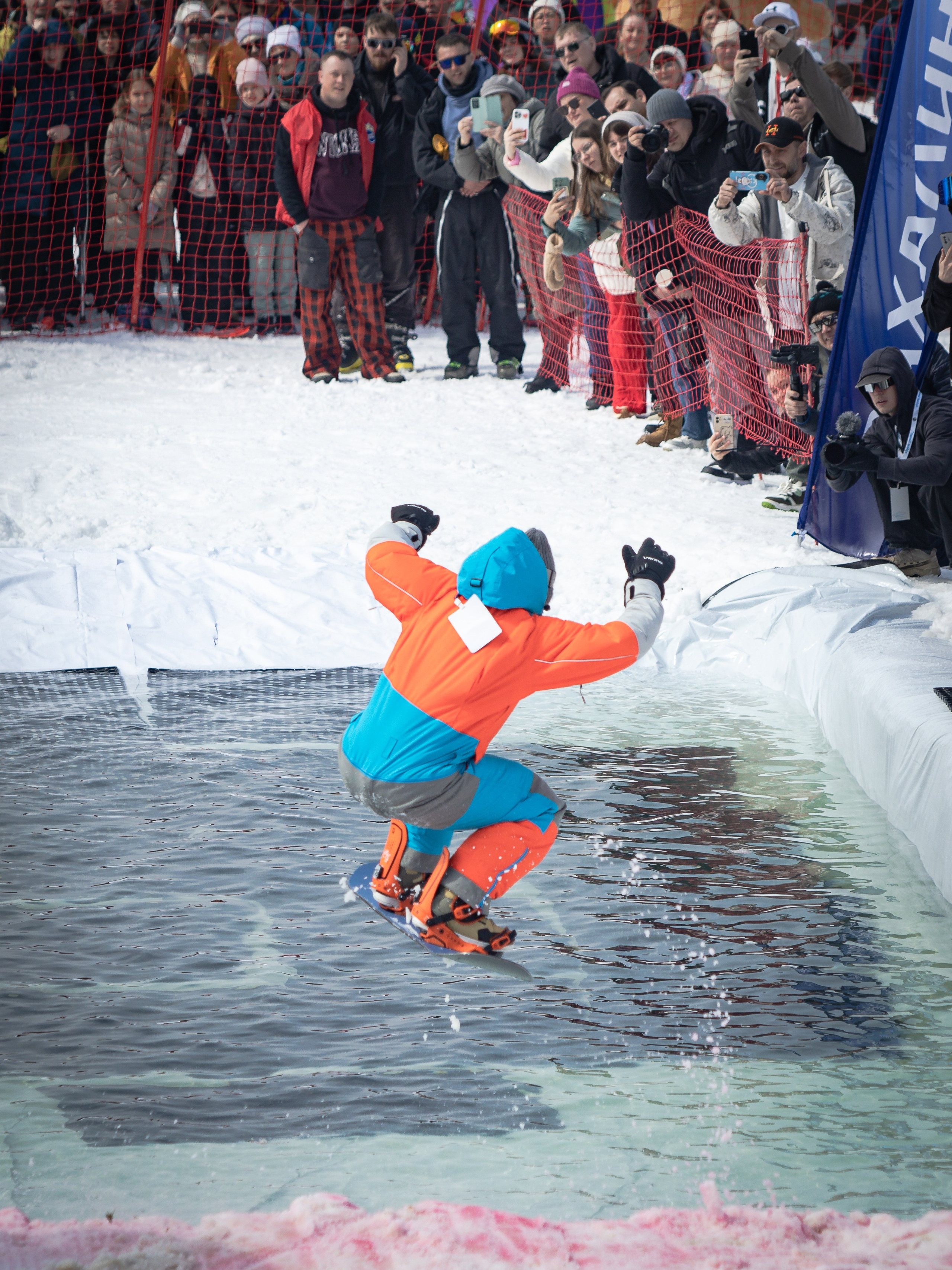 Снежный фестиваль 2025. Фотограф. г. Южно-Сахалинск. Олег Толстов