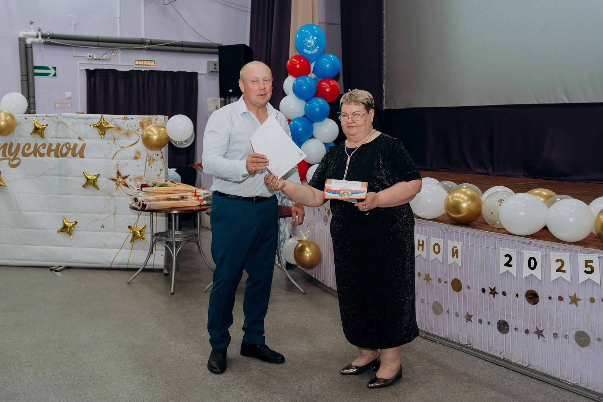 Фотосъемка школьного выпускного для 11 класса. Свадебный и репортажный фотограф в Ярославле Евгений Сальников