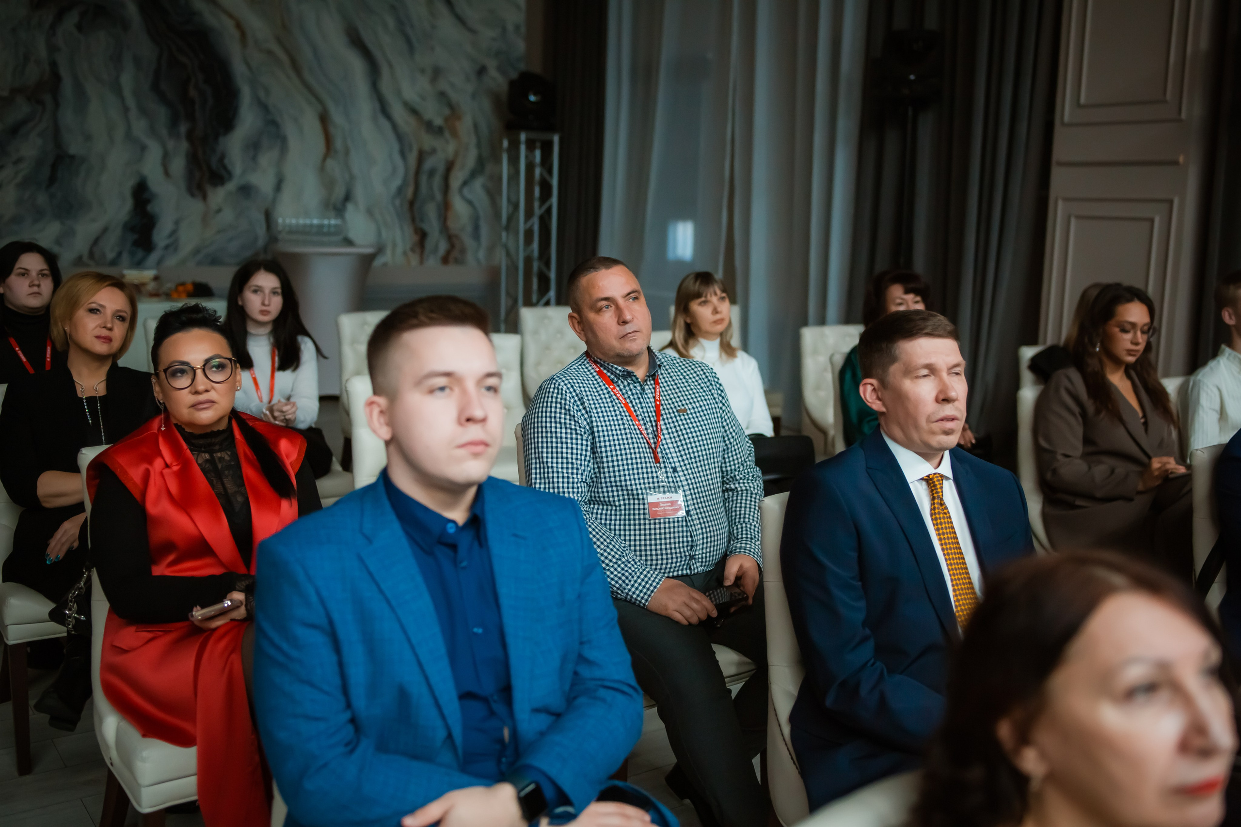 Этажи — подведение итогов 2023. Репортажный фотограф Василий Сазонов в Нижневартовске