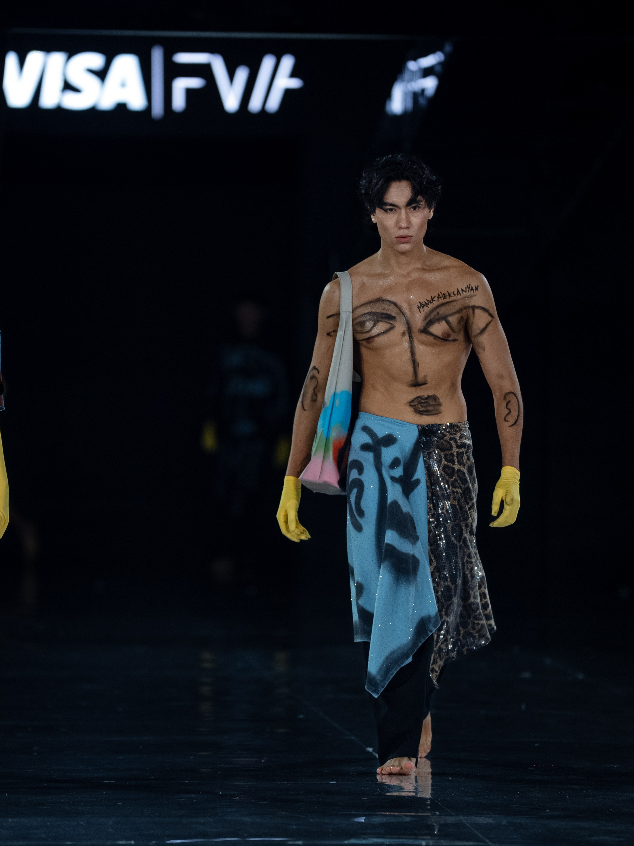 Visa Fashion Week Almaty Manuk Aleksanyan. Сайт Алматинского НЮ АРТ, будуар и фэшн фотографа Дениса Карпенко