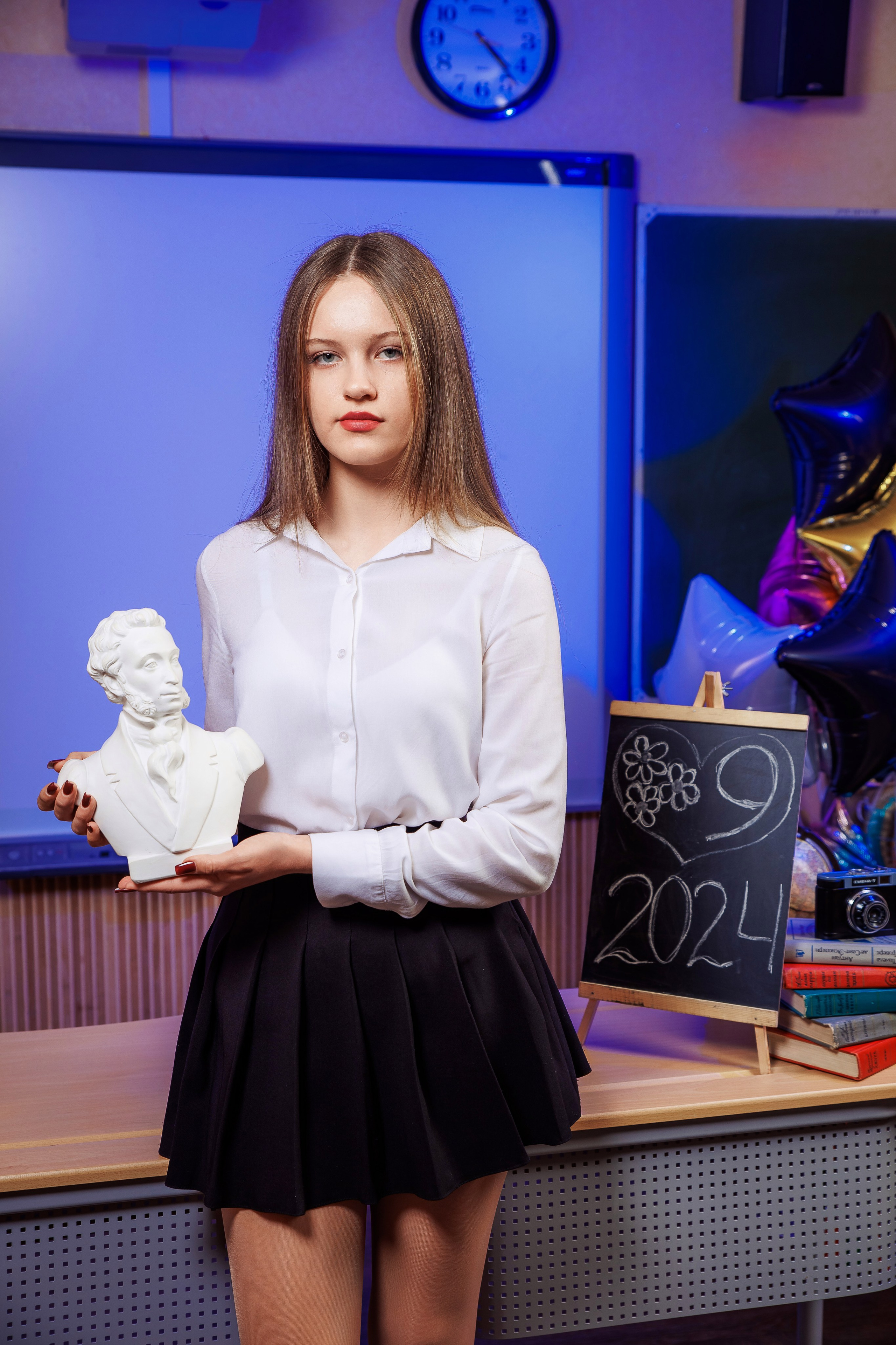 МОДЕРН. Выпускные альбомы в Донецке и ДНР. Фотограф Донецк и ДНР