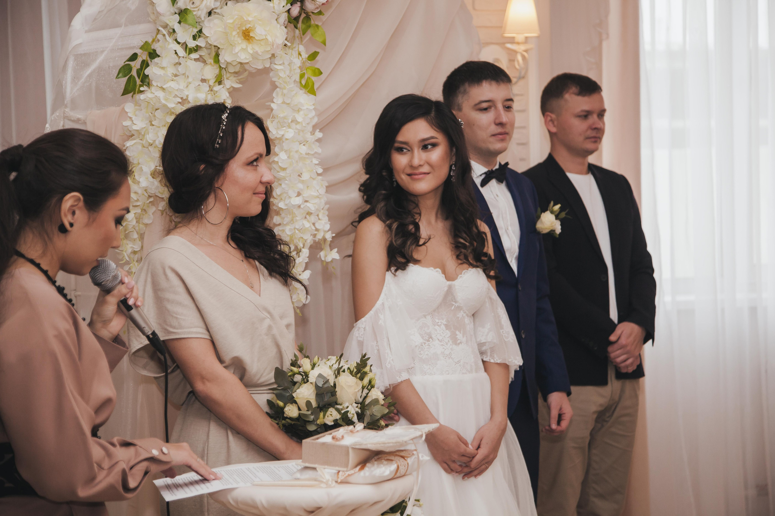 Сборы невесты в студии, зима. Креативный и женский Фотограф Омске Наталья Лебедева