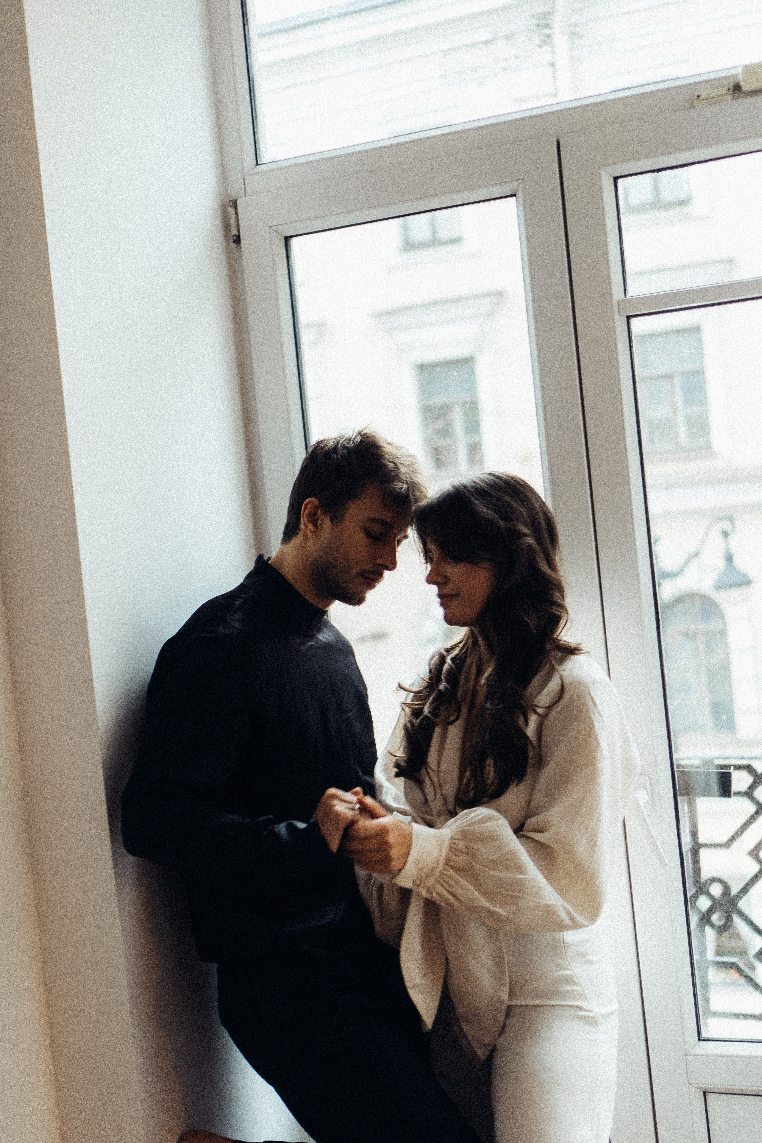 УТРО ЖЕНИХА И НЕВЕСТЫ В ПИТЕРСКОЙ КВАРТИРЕ И СЬЕМКА С СВАДЕБНЫХ ОБРАЗАХ. Профессиональный фотограф, Санкт-Петербург — Виктория Богомолова