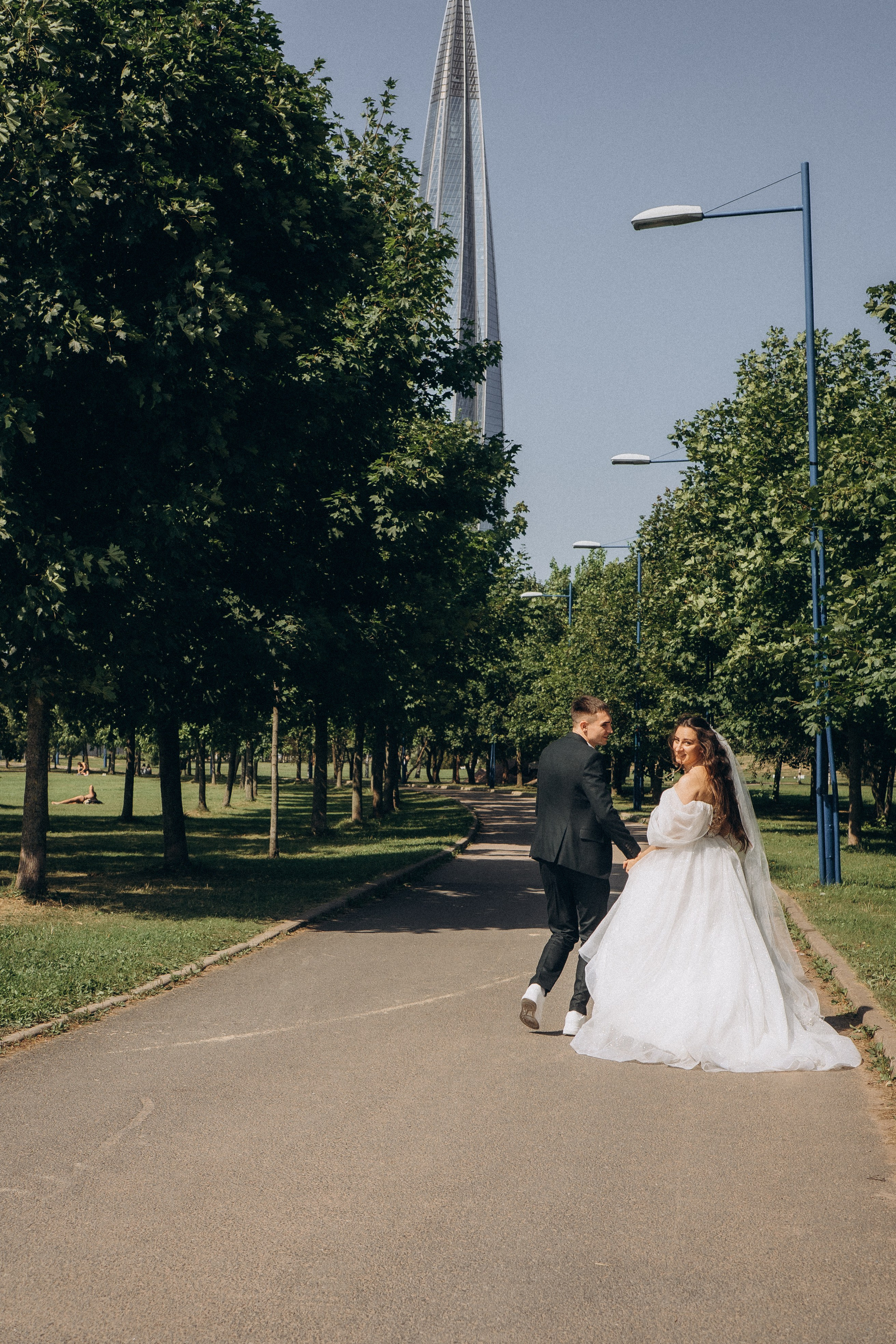 СВАДЕБНАЯ СЬЕМК В ПАРКЕ 300-ЛЕТИЯ. Профессиональный фотограф, Санкт-Петербург — Виктория Богомолова