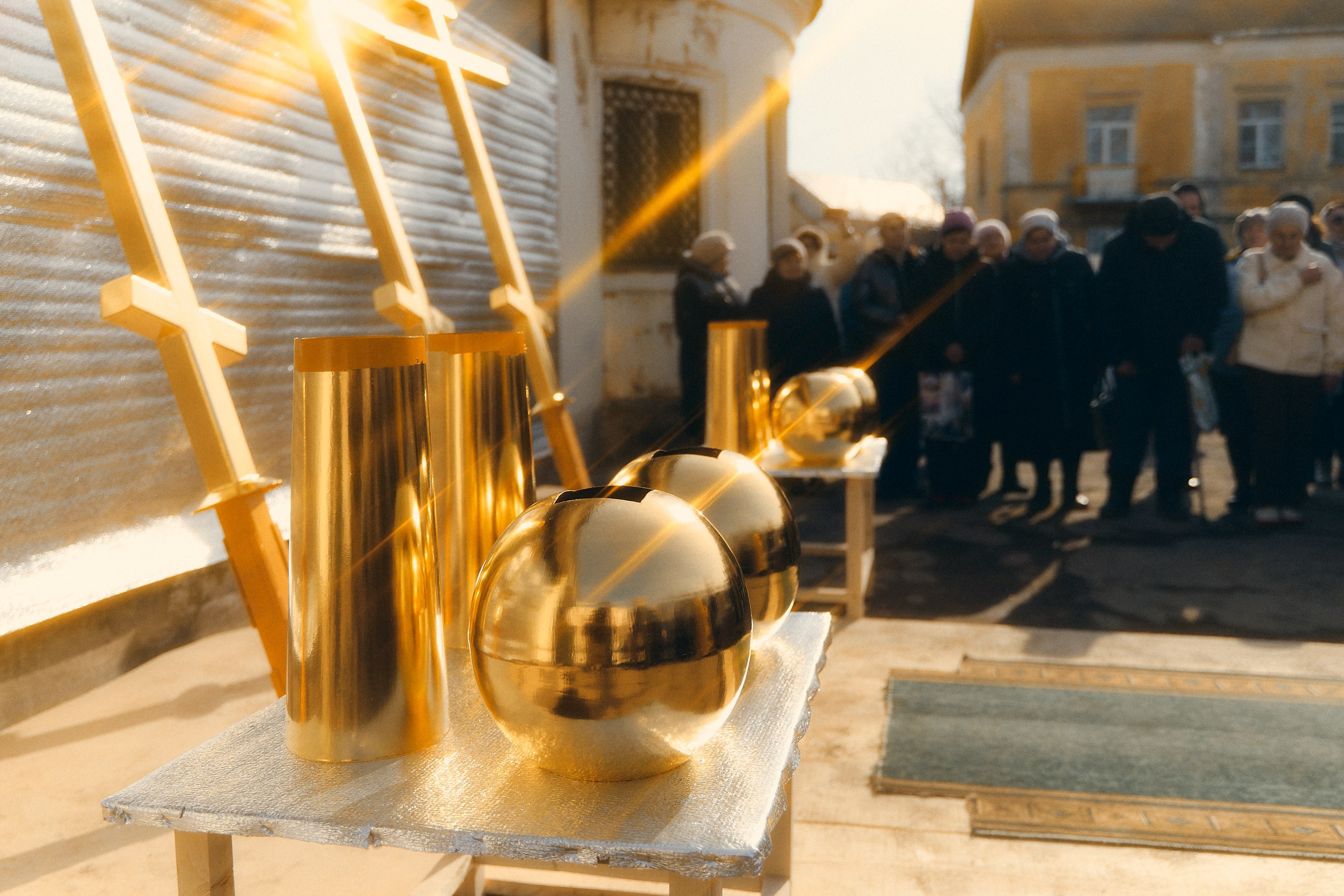 Освящены четыре накупольных креста для Георгиевской церкви в Торжке