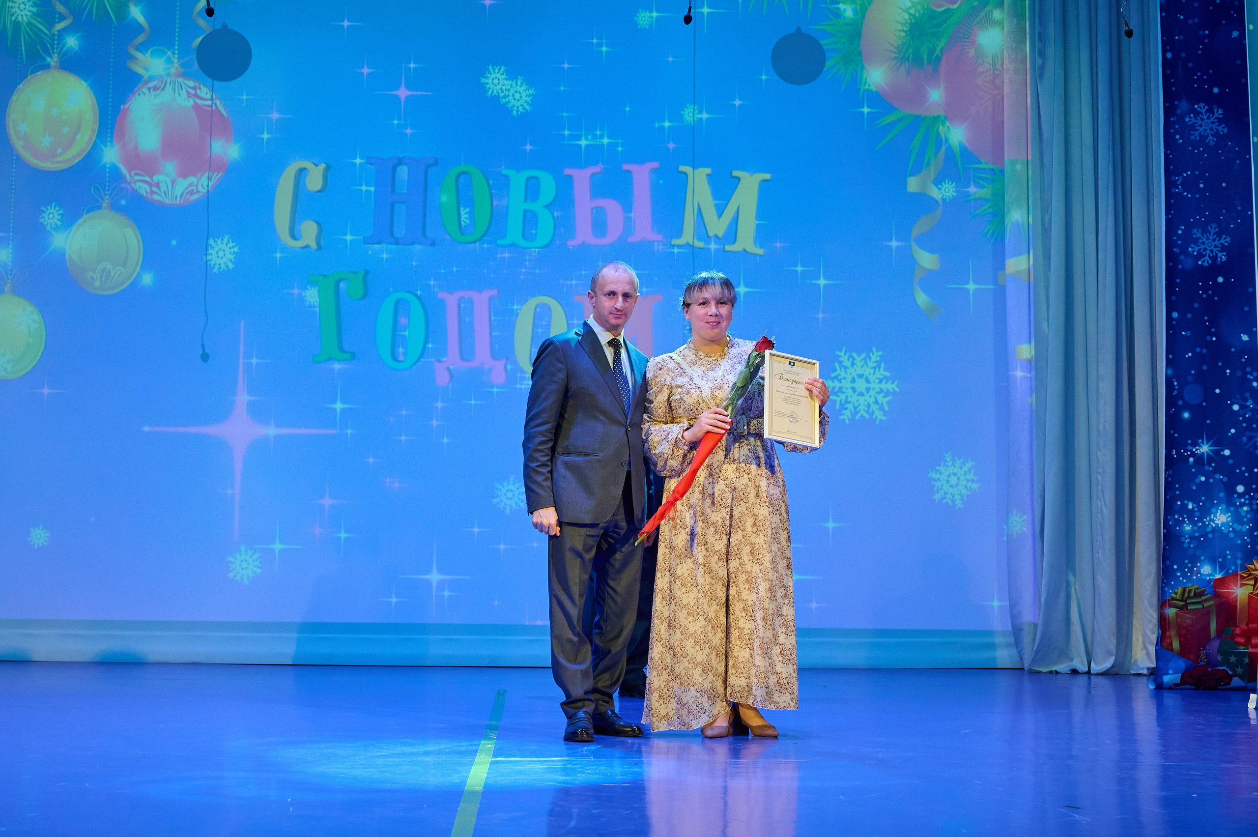 НГ концерт в Марьиной роще. Жизнь курорта Кабардинка в фотографиях