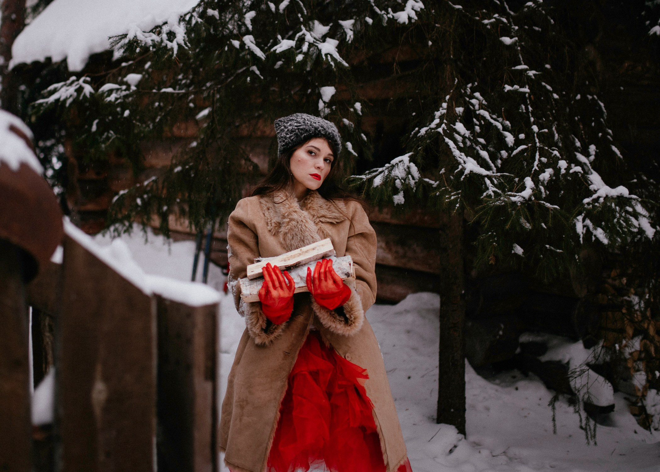 Зал «Сад» фотостудии «Зачарованный Сад» в Екатеринбурге — природная локация для фотосессий. Фотостудия «Зачарованный Сад» в 20 минутах от центра Екатеринбурга