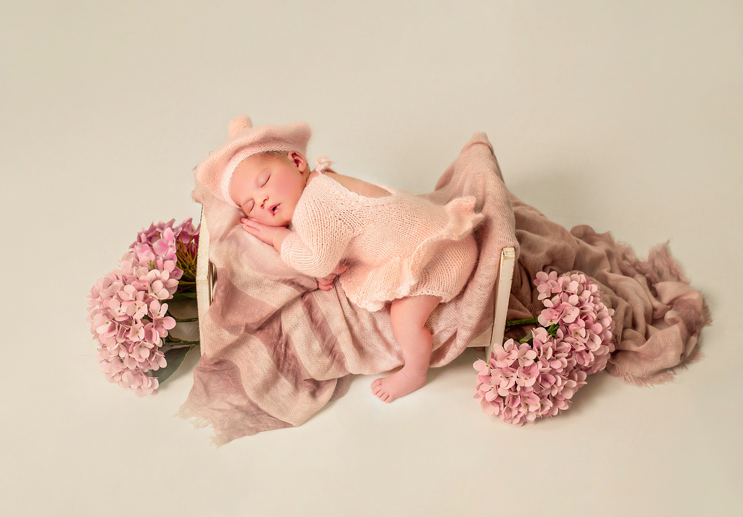 Фотограф новорожденных в Москве Елена Михеева