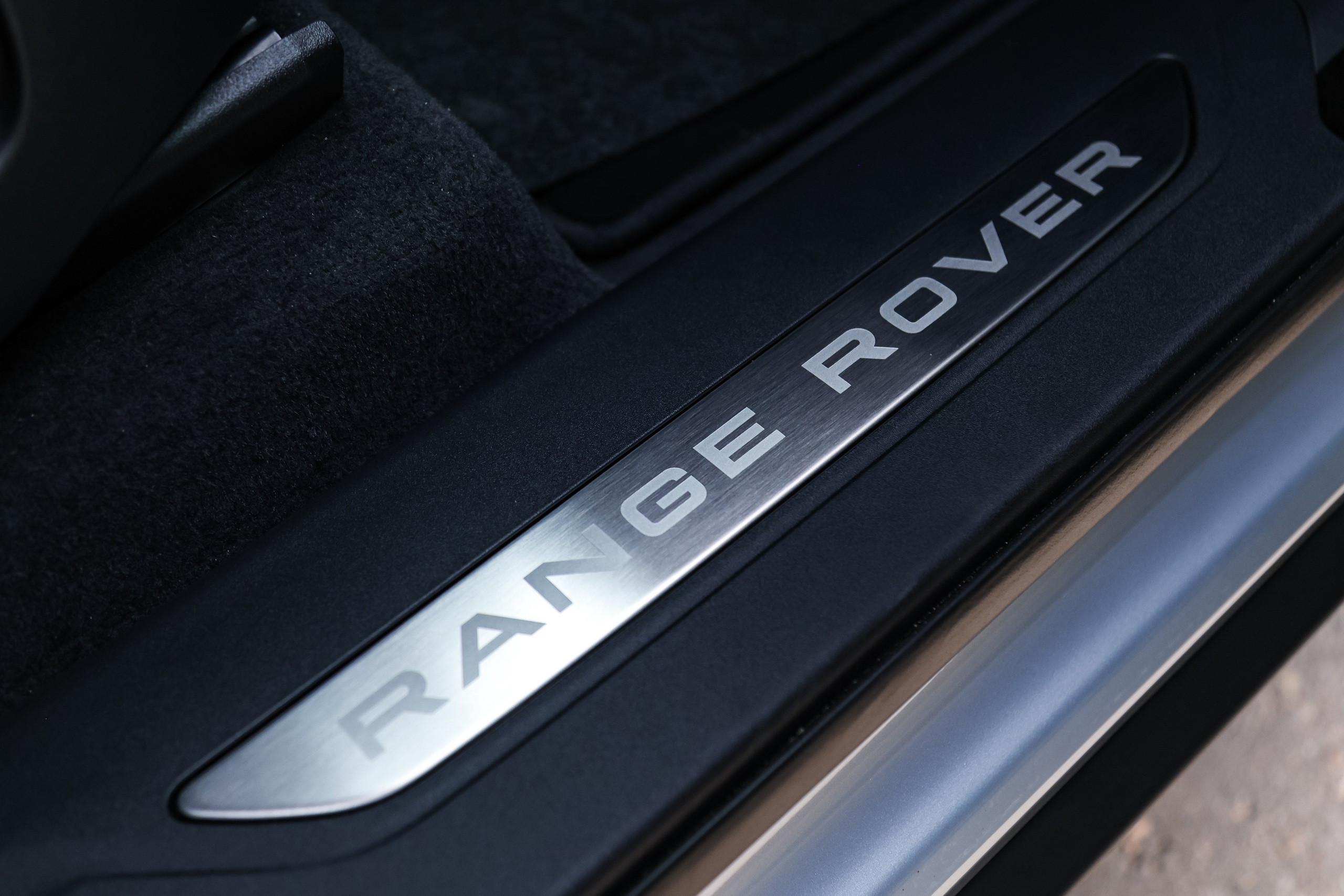 2024 RANGE ROVER VELAR 2.0 AT. Mixturecaptures