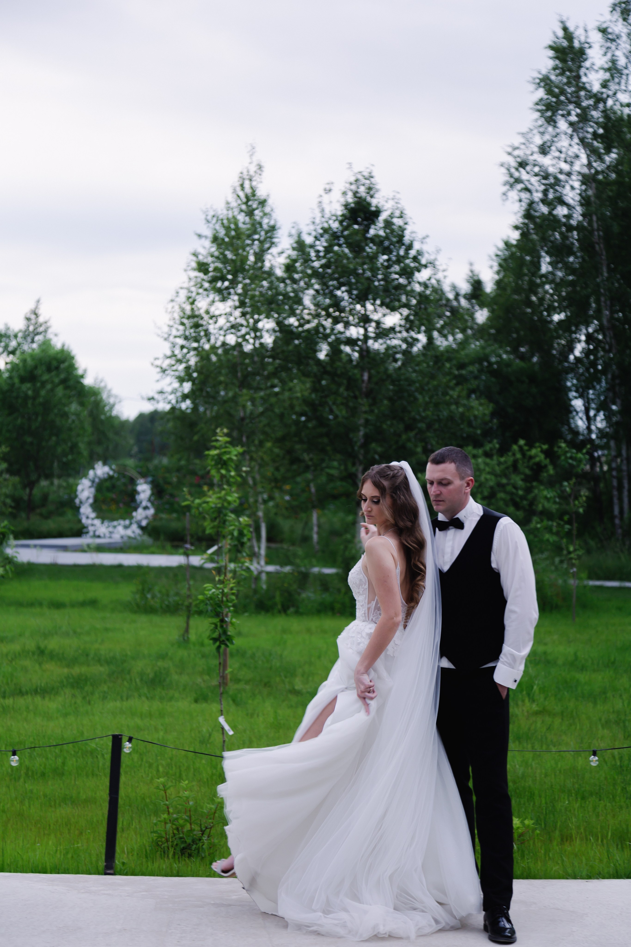 Weddings. Mixturecaptures