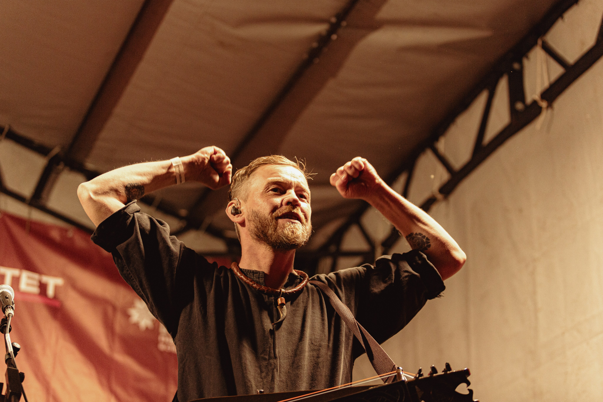 Фестиваль «Абалакское поле» XVI. Арт-фотограф Крис Л. в Тобольске: портрет, семейные, свадьбы