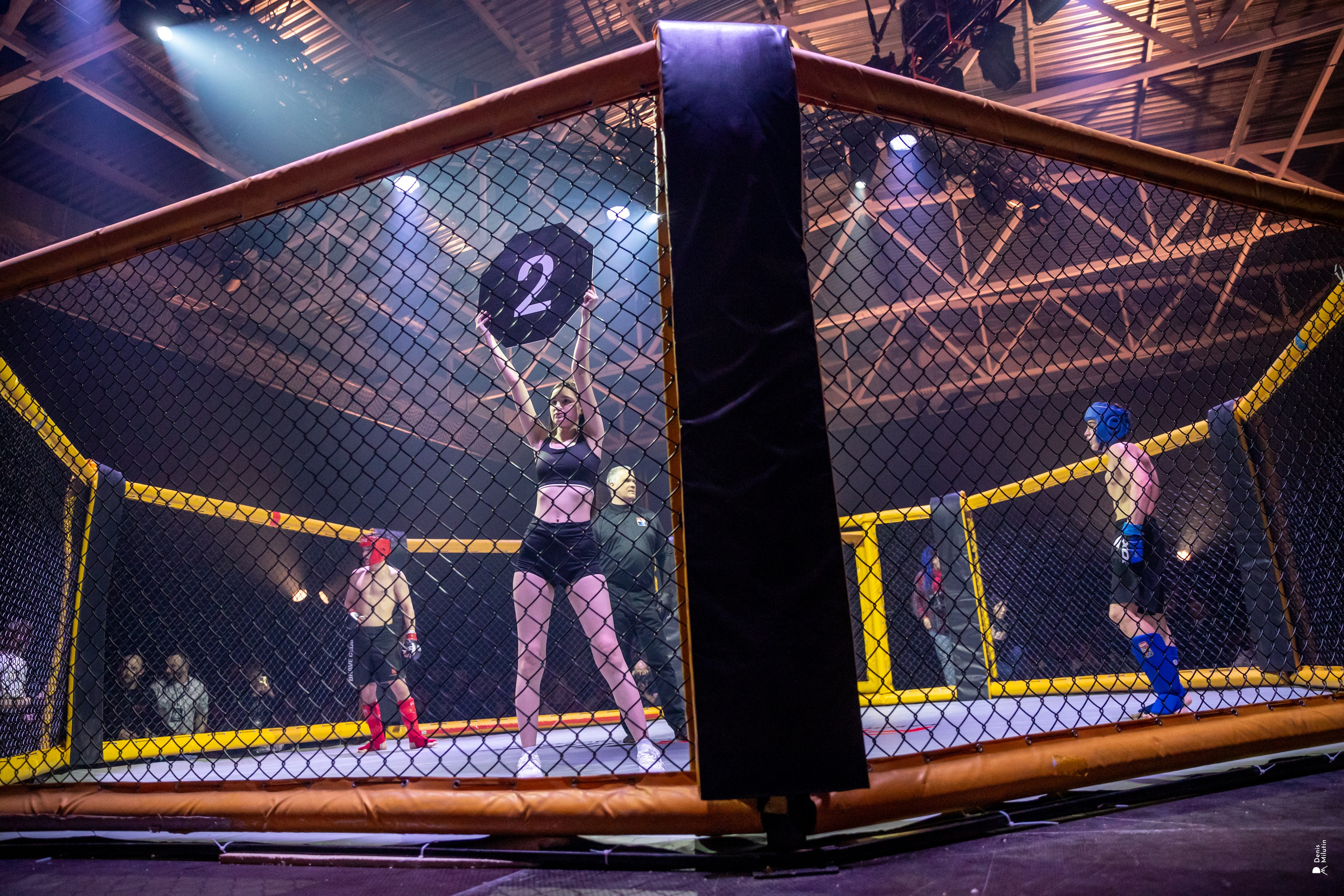 Бои в клетке «Северный Воин». Портретный фотограф Денис Милютин