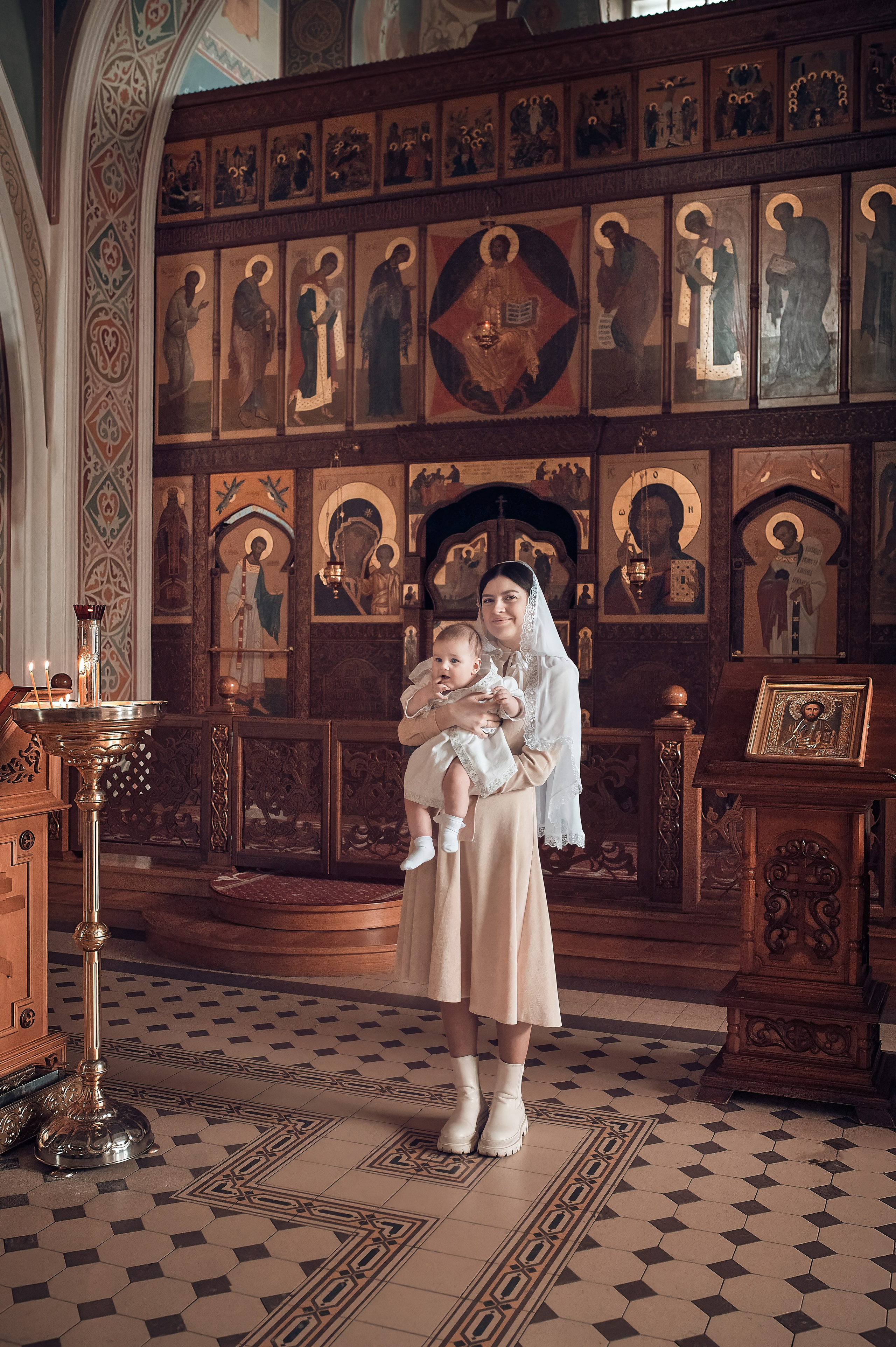 Крещение Ярослава в Храме Иоанна Предтечи. Фотографы крещения/венчания  Красноярск Татьяна и Вячеслав Переваловы