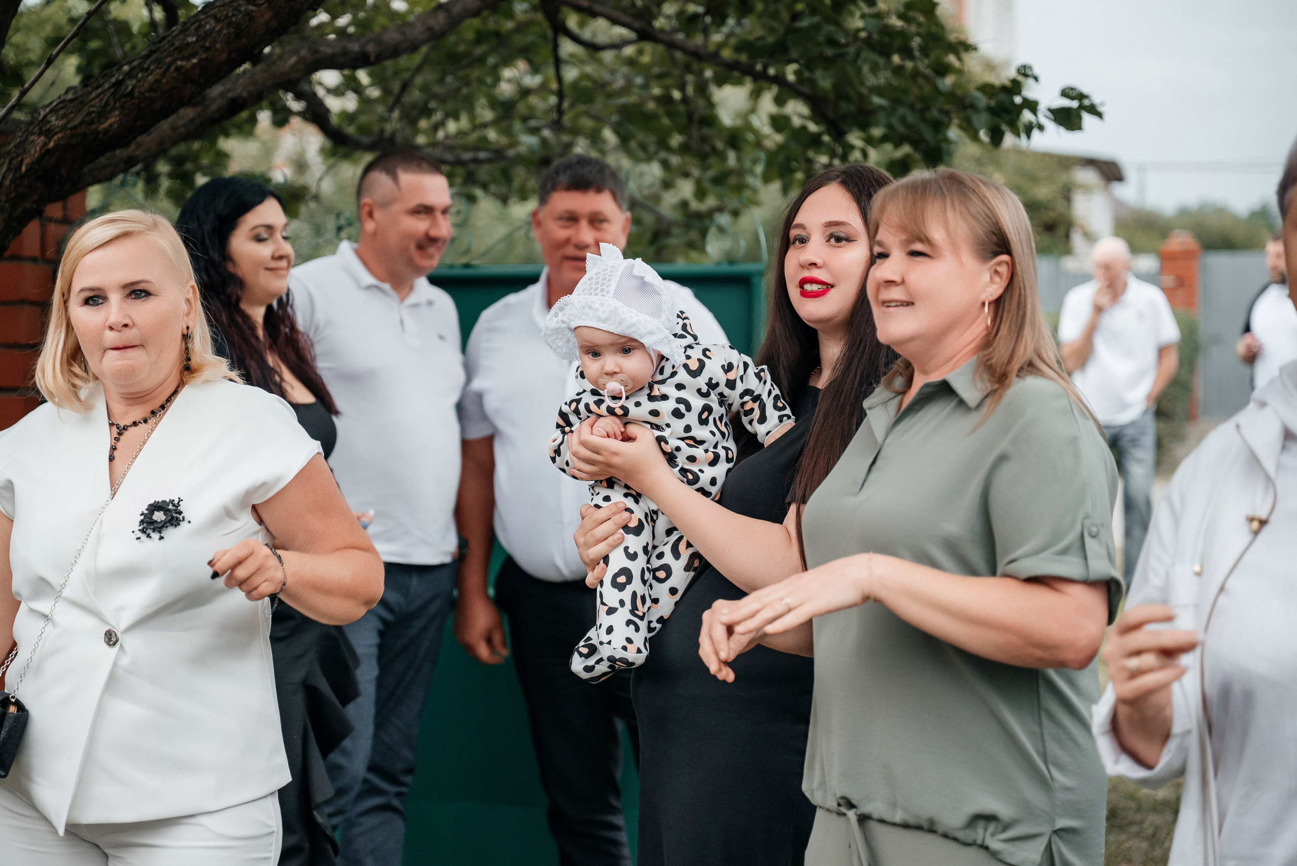 «Свадьба Даши и Артема». Школьный фотограф в Валуйках. Фотосессии для выпускников и изготовление выпускных альбомов в городе Валуйки и в Белгородской области