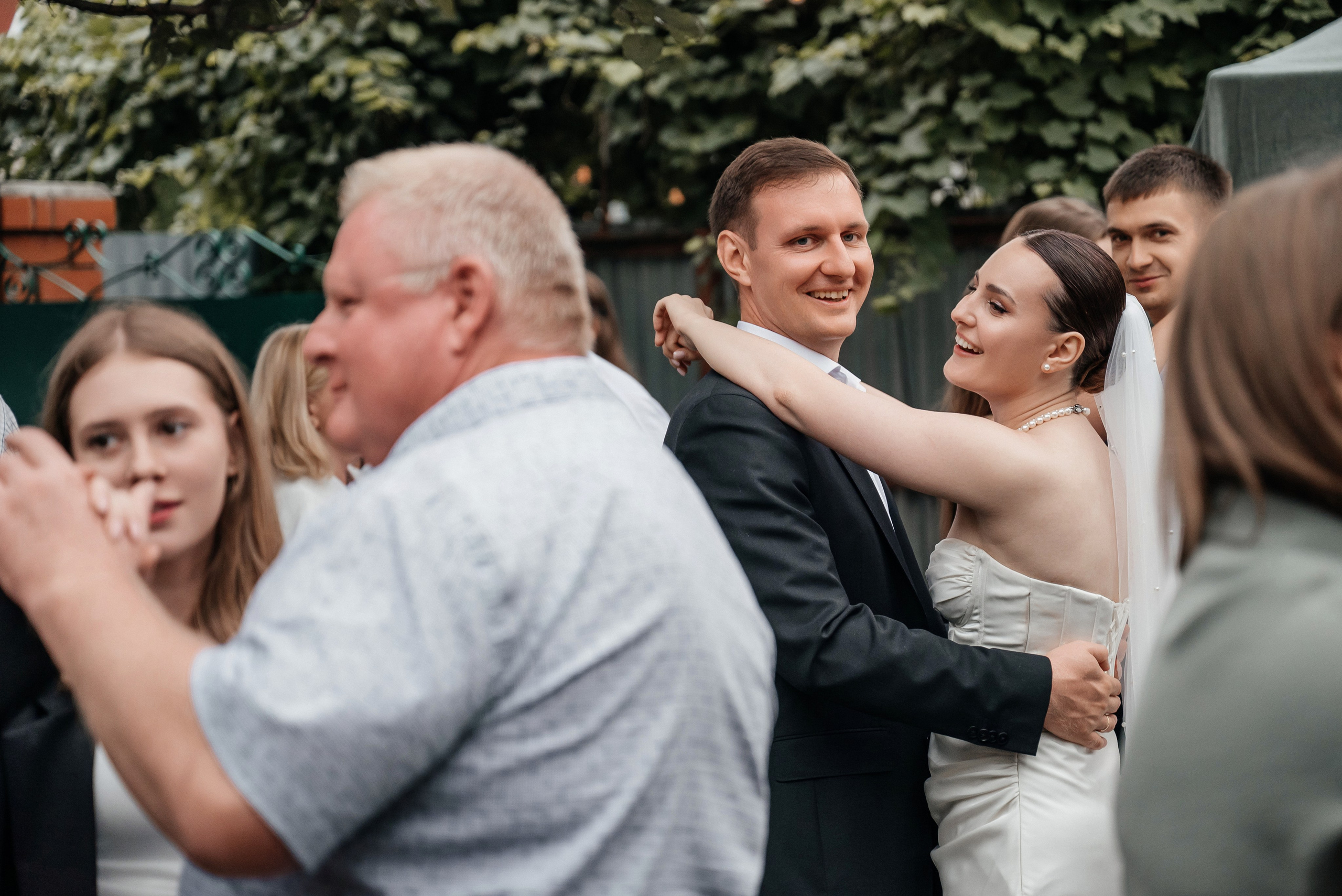 «Свадьба Даши и Артема». Школьный фотограф в Валуйках. Фотосессии для выпускников и изготовление выпускных альбомов в городе Валуйки и в Белгородской области