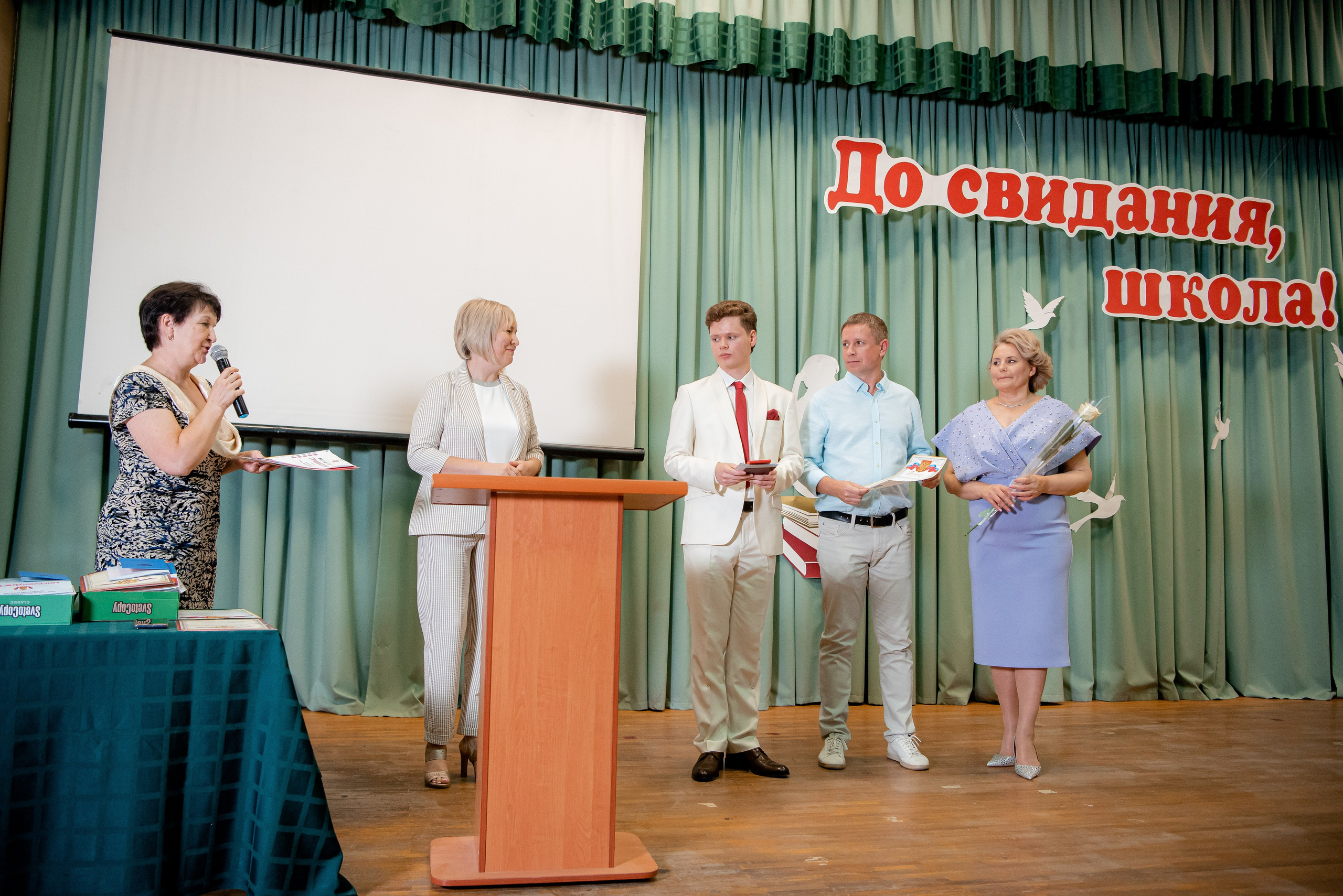 140 Школа. Вручение и Банкет. Сити Холл. Фотограф в Волгограде и Волжском Александр Горбань