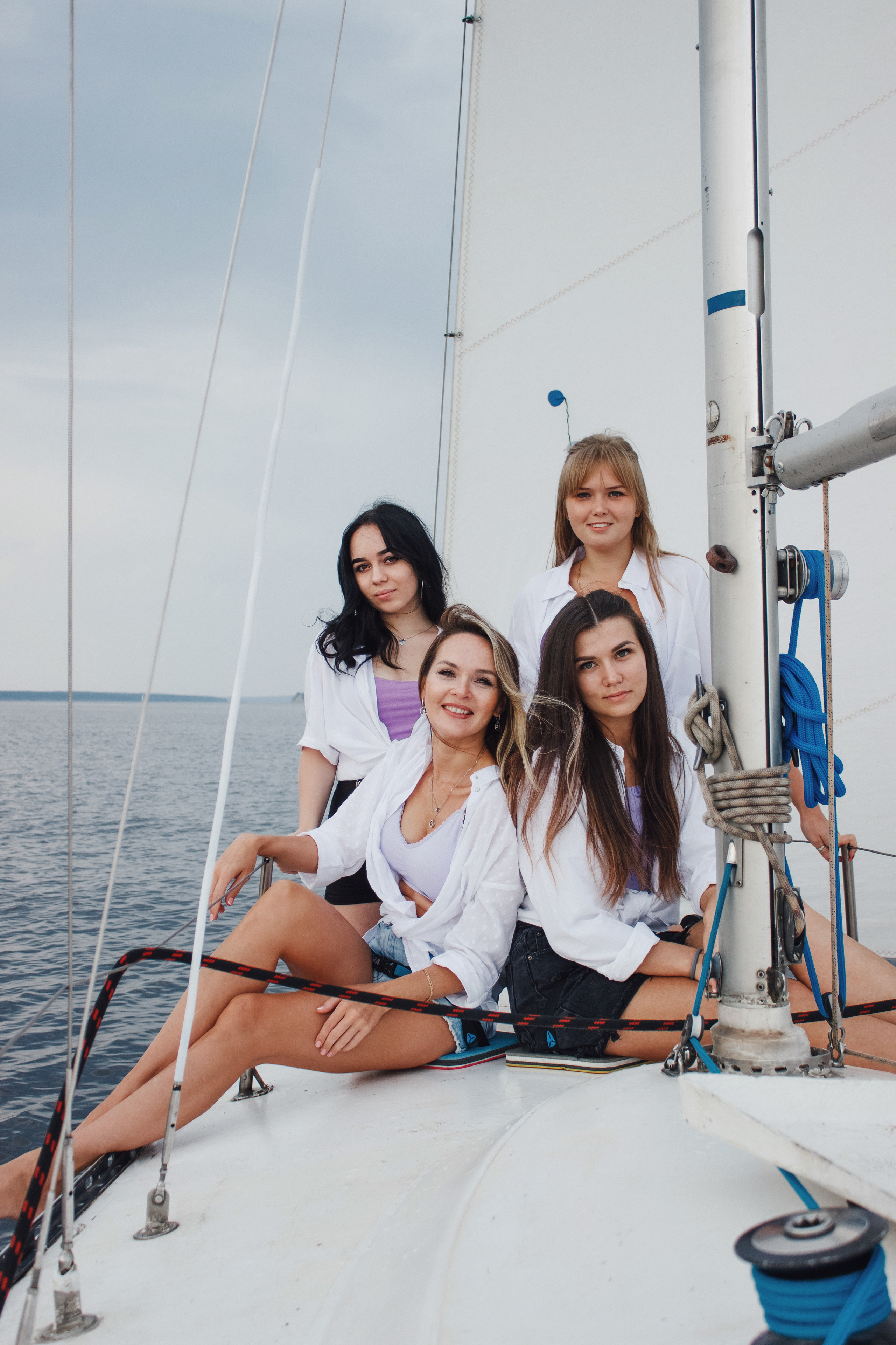 Фотосессия на яхте. Контентный фотограф в Перми Натали Кытманова
