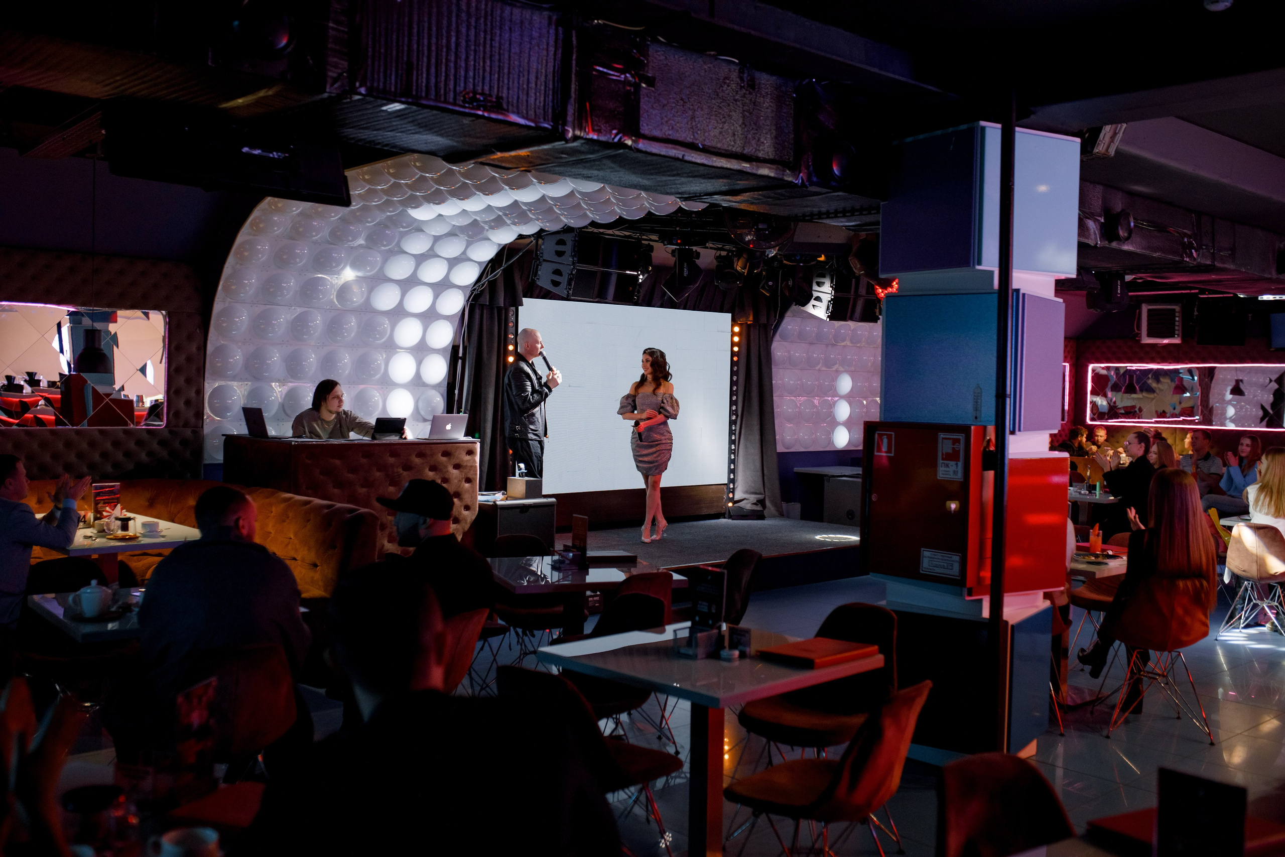 Отчётный концерт. Фотограф Аркадий Самошкин