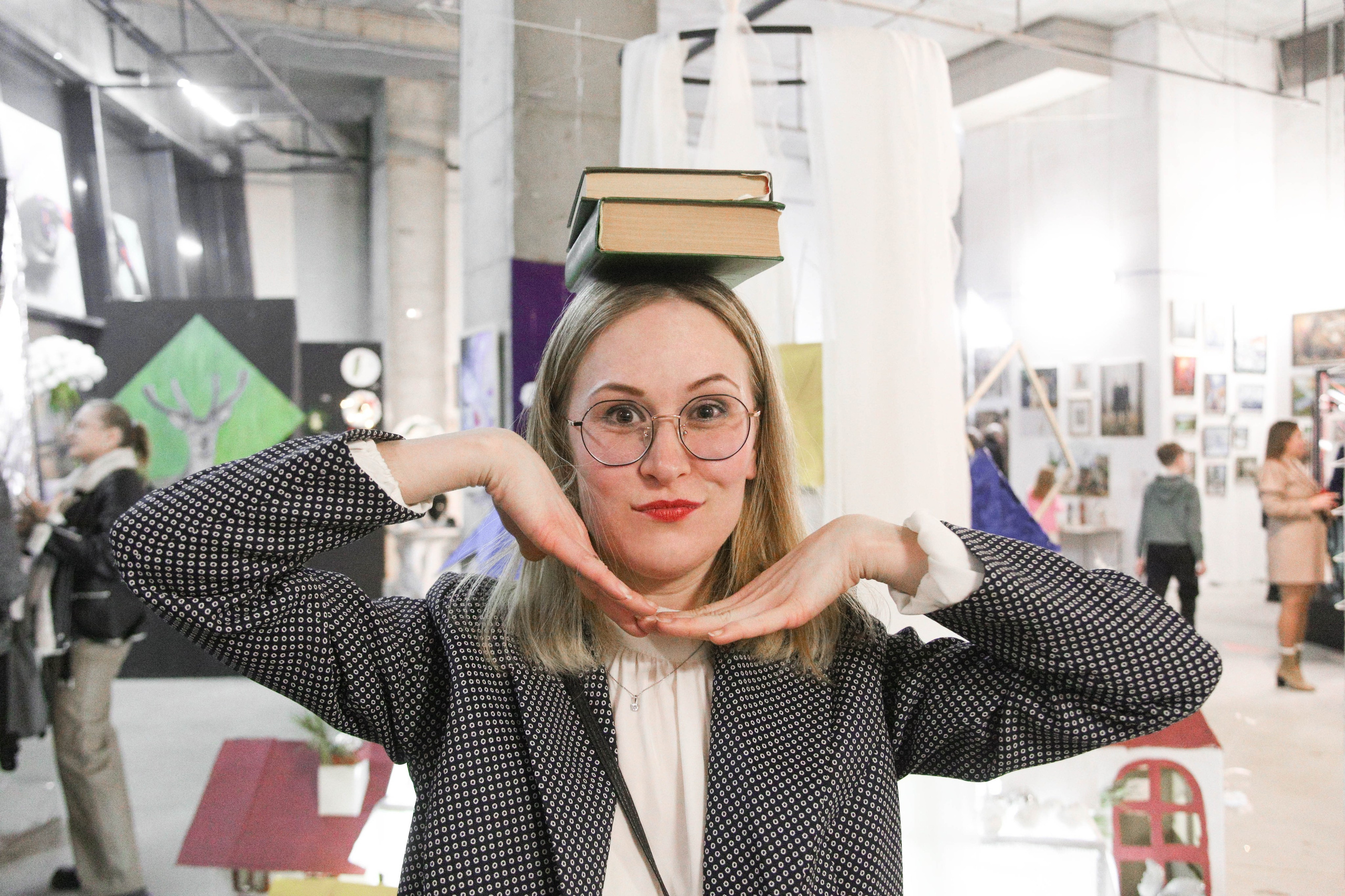 Маша на прогулке. Фотограф Пермь. Фотосессия в фотостудии Перми и на свежем воздухе