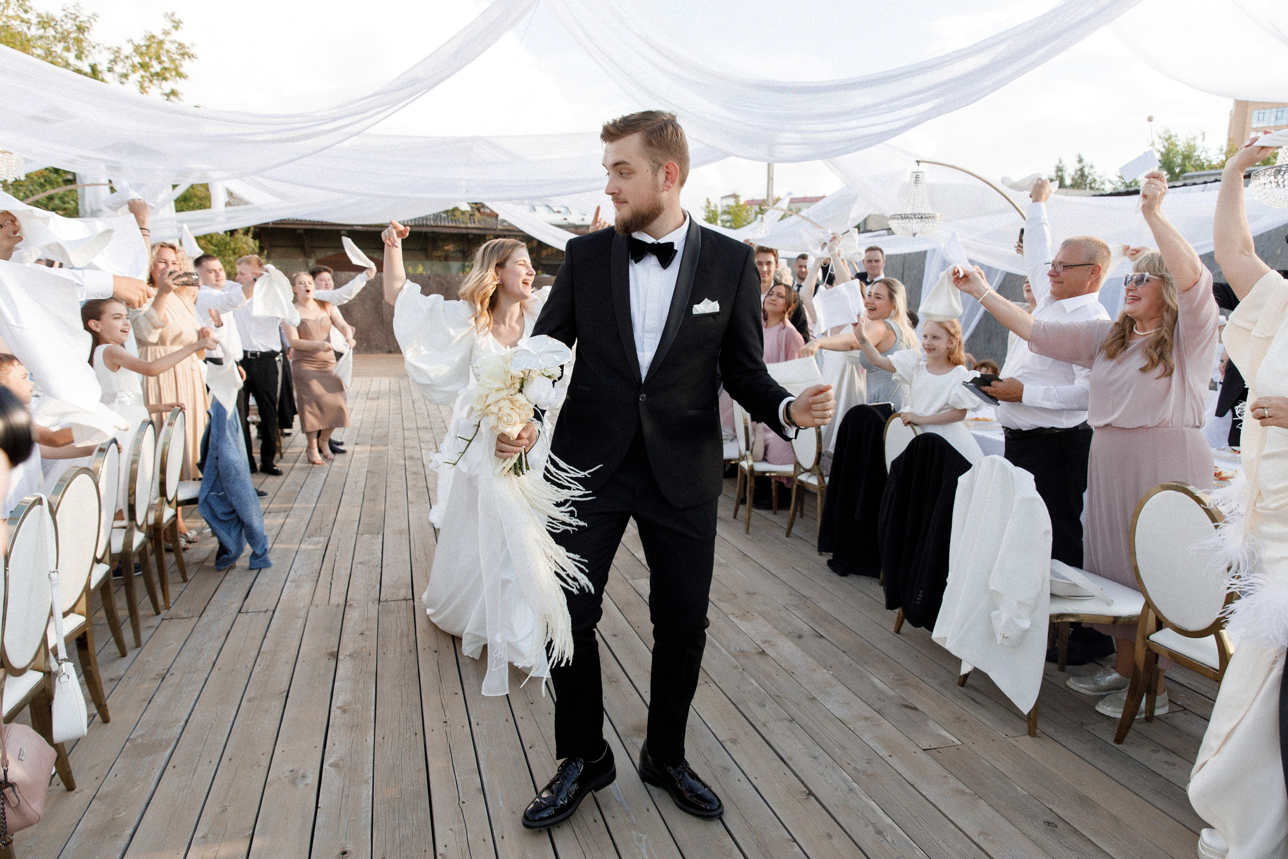 Zhenya & Bogdana. Шумега Василий — амбассадор вайбовых вечеринок