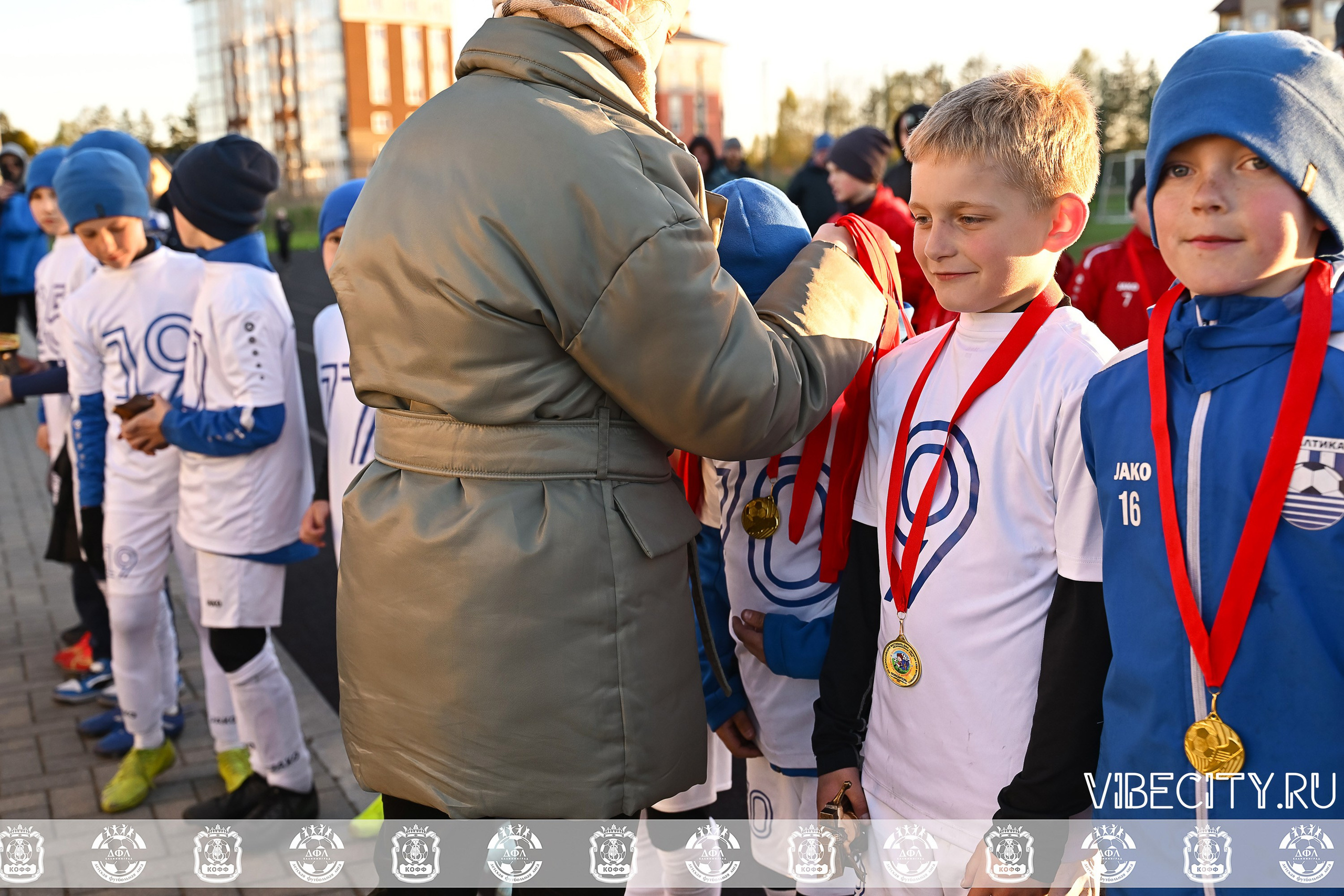 XIV ВСЕРОССИЙСКИЙ ФУТБОЛЬНЫЙ ФЕСТИВАЛЬ «ЗАГРУЗИ СЕБЯ ФУТБОЛОМ!». VIBECITY.RU Вайб Сити Ру Фоторепортажи Фотоотчеты Калининград