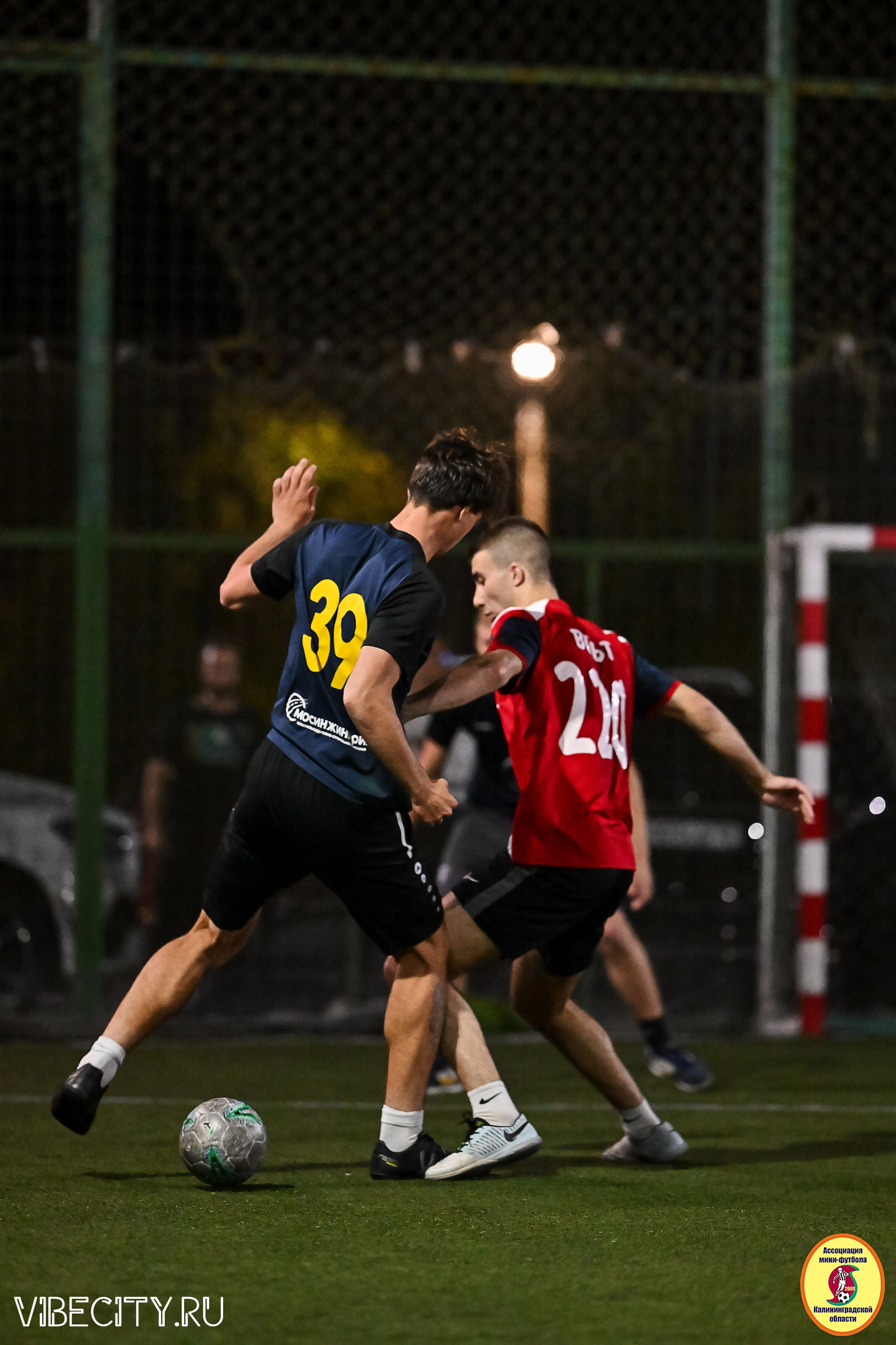 ФИНАЛЬНЫЕ ИГРЫ КУБКА МИНИ-ФУТБОЛЬНОЙ ЛИГИ И КУБКА КОРПОРАТИВНОЙ МФЛ 2025. VIBECITY.RU Вайб Сити Ру Фоторепортажи Фотоотчеты Калининград